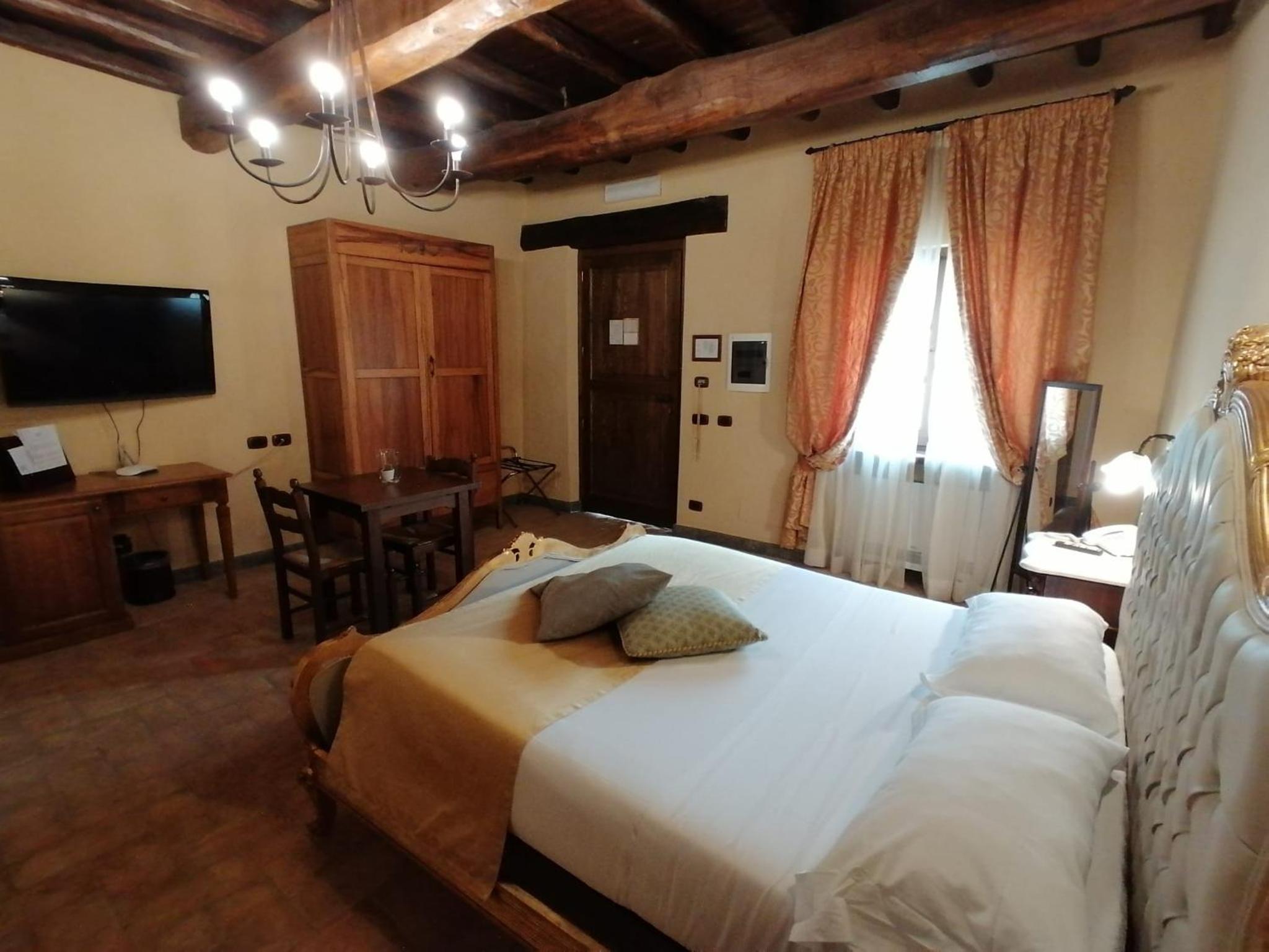 Junior Suite - Photo 1