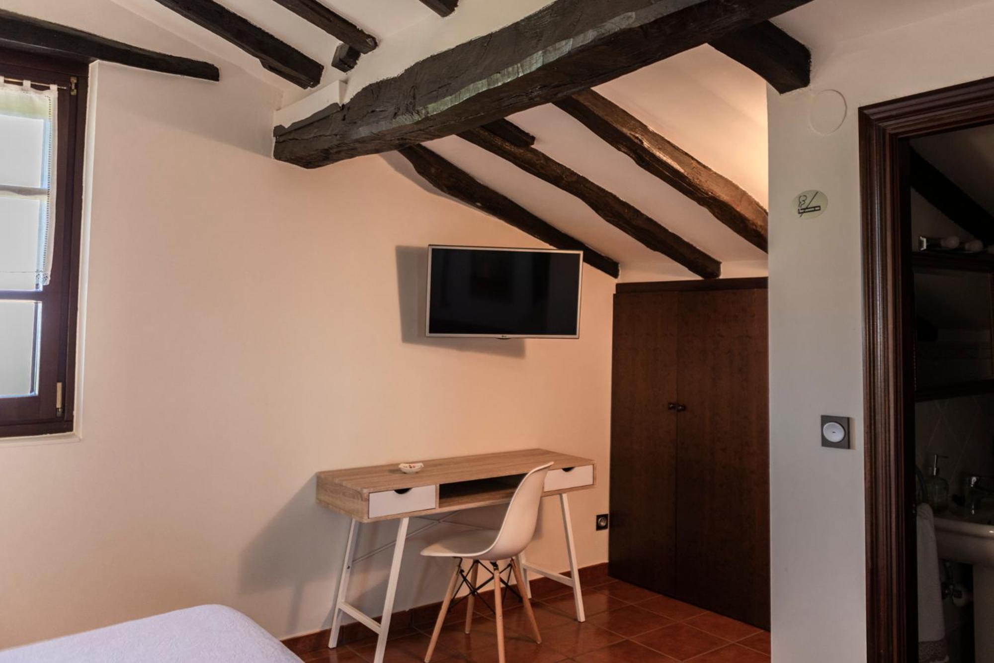 Double or Twin Room with Sea View photo 2