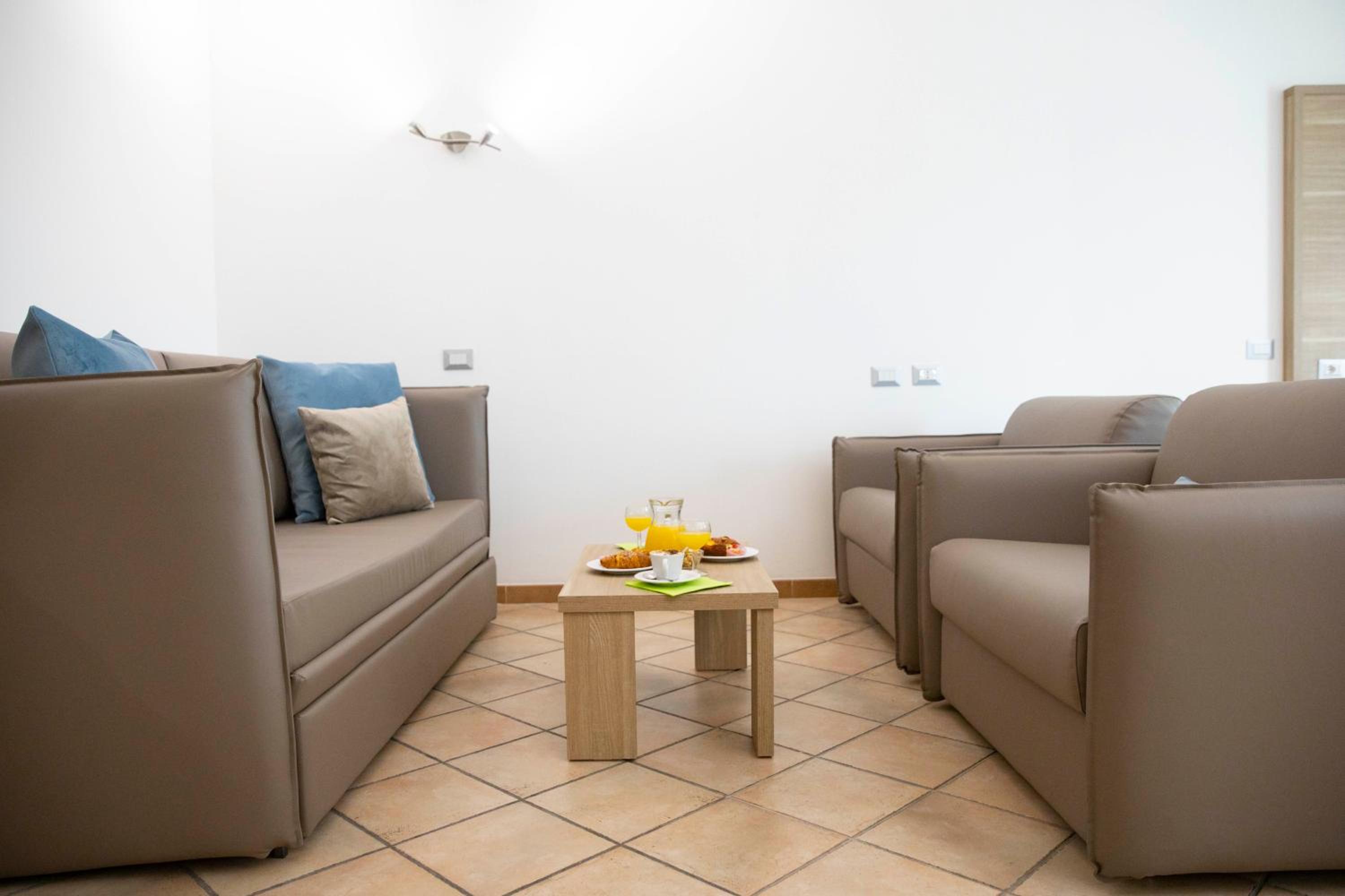 Deluxe Family Room