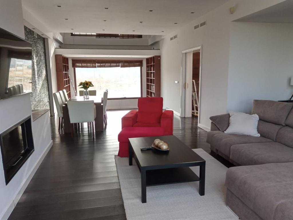 Casa de tres habitaciones