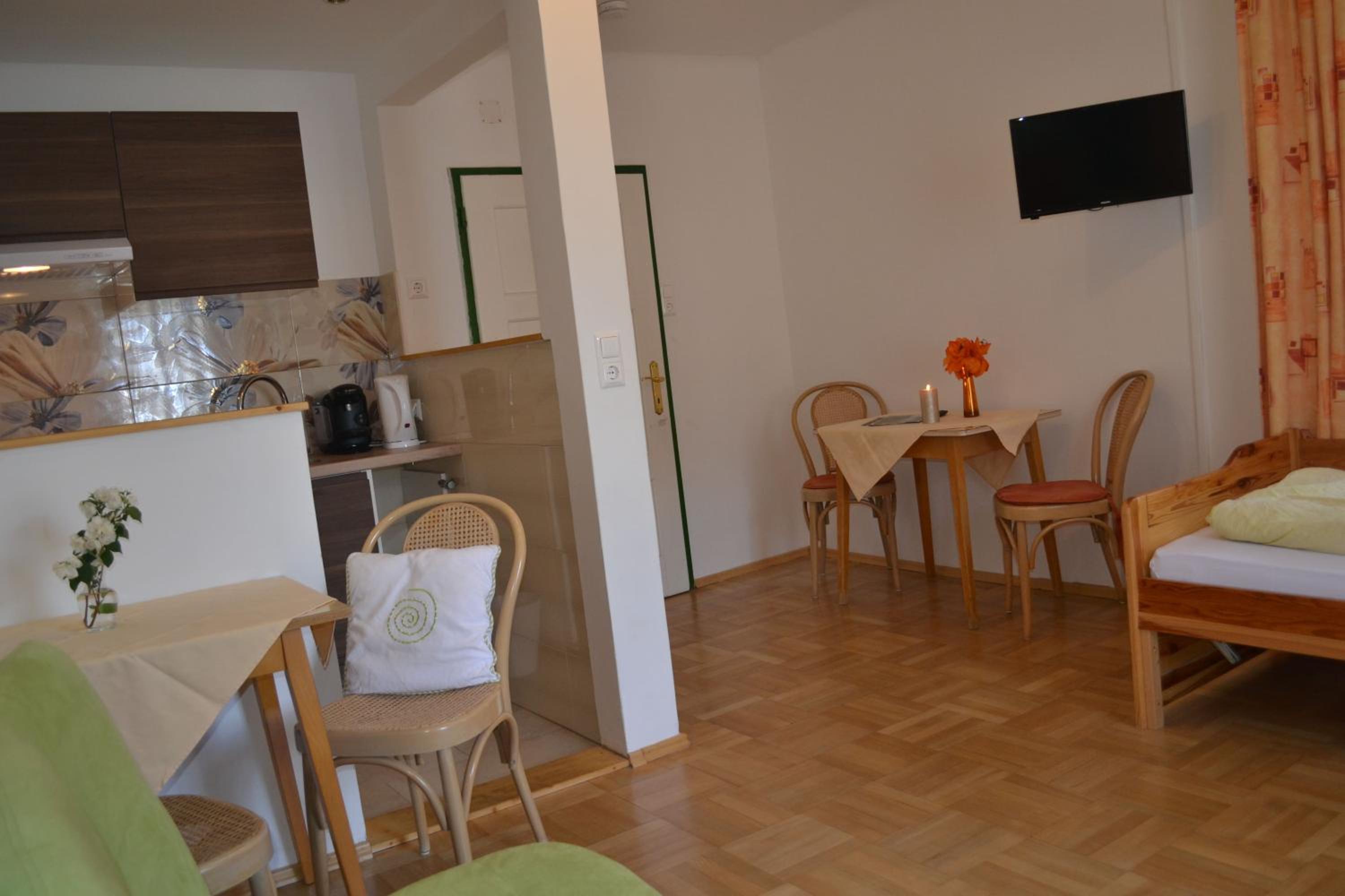 Apartment photo 1
