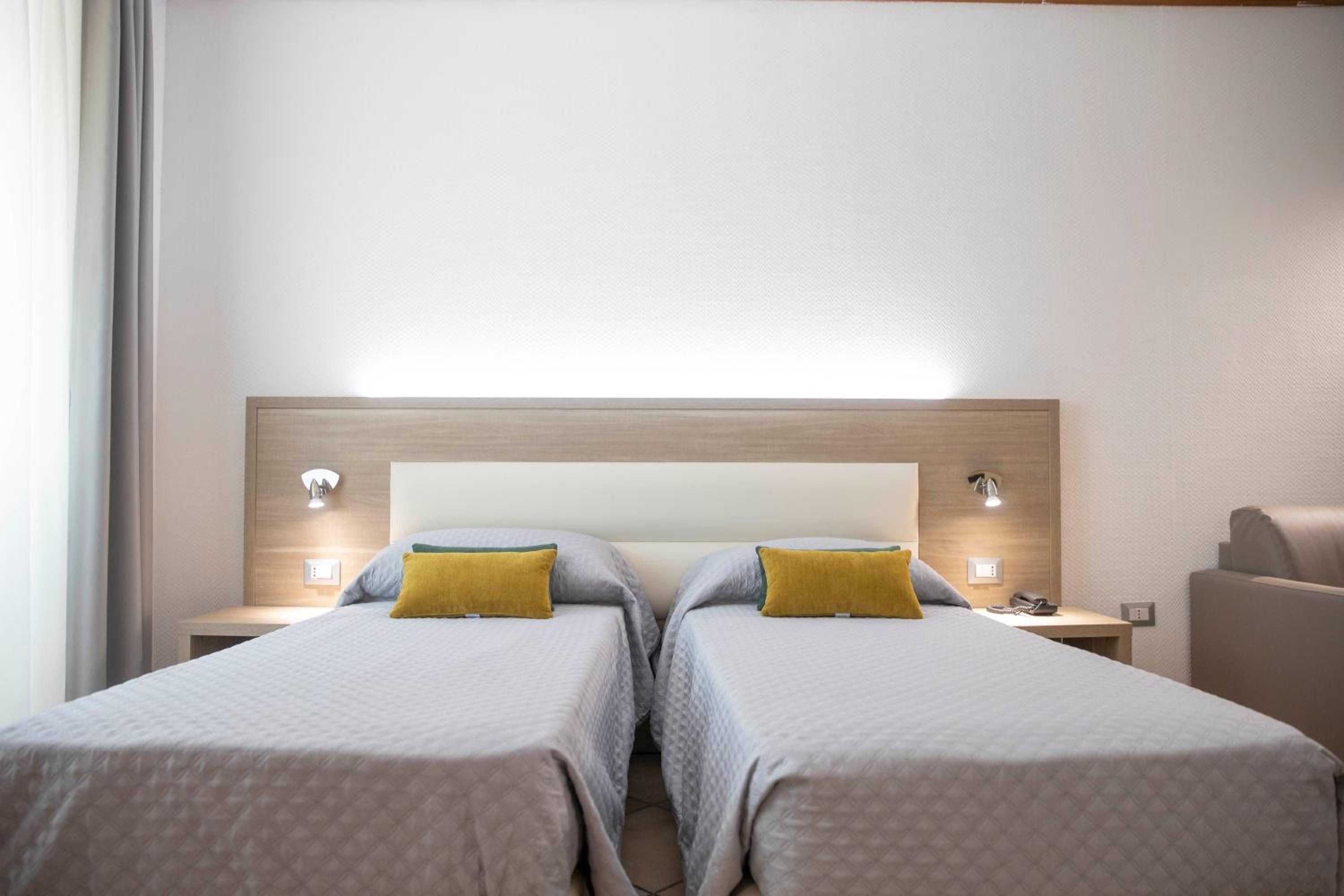 Deluxe Single Room