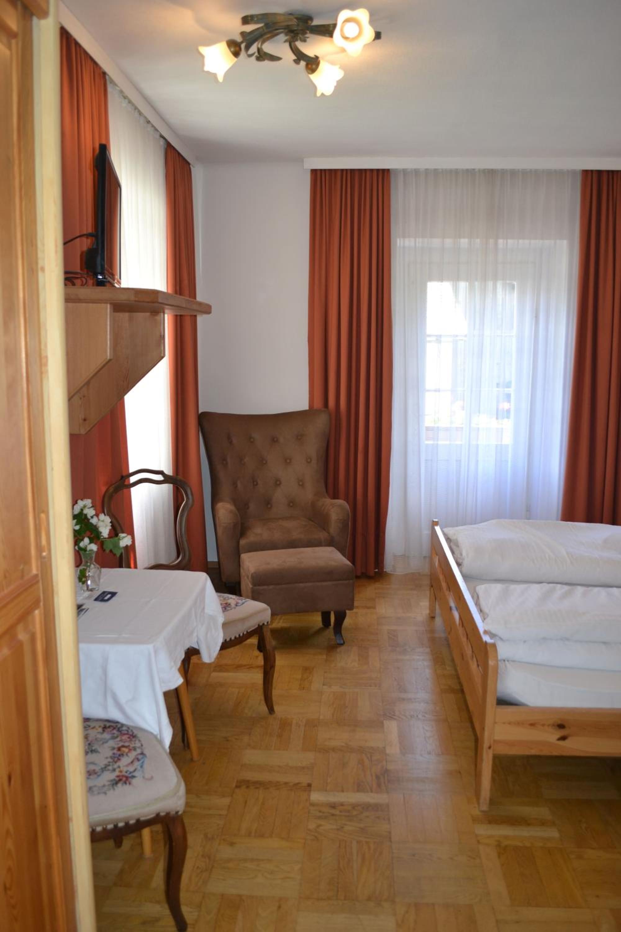 Double Room with Balcony photo 2