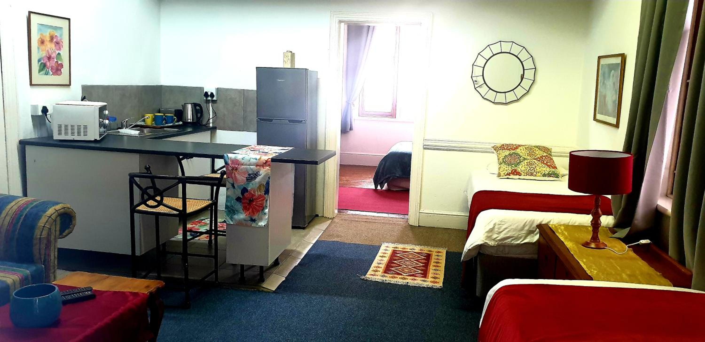 Suite - Photo 8