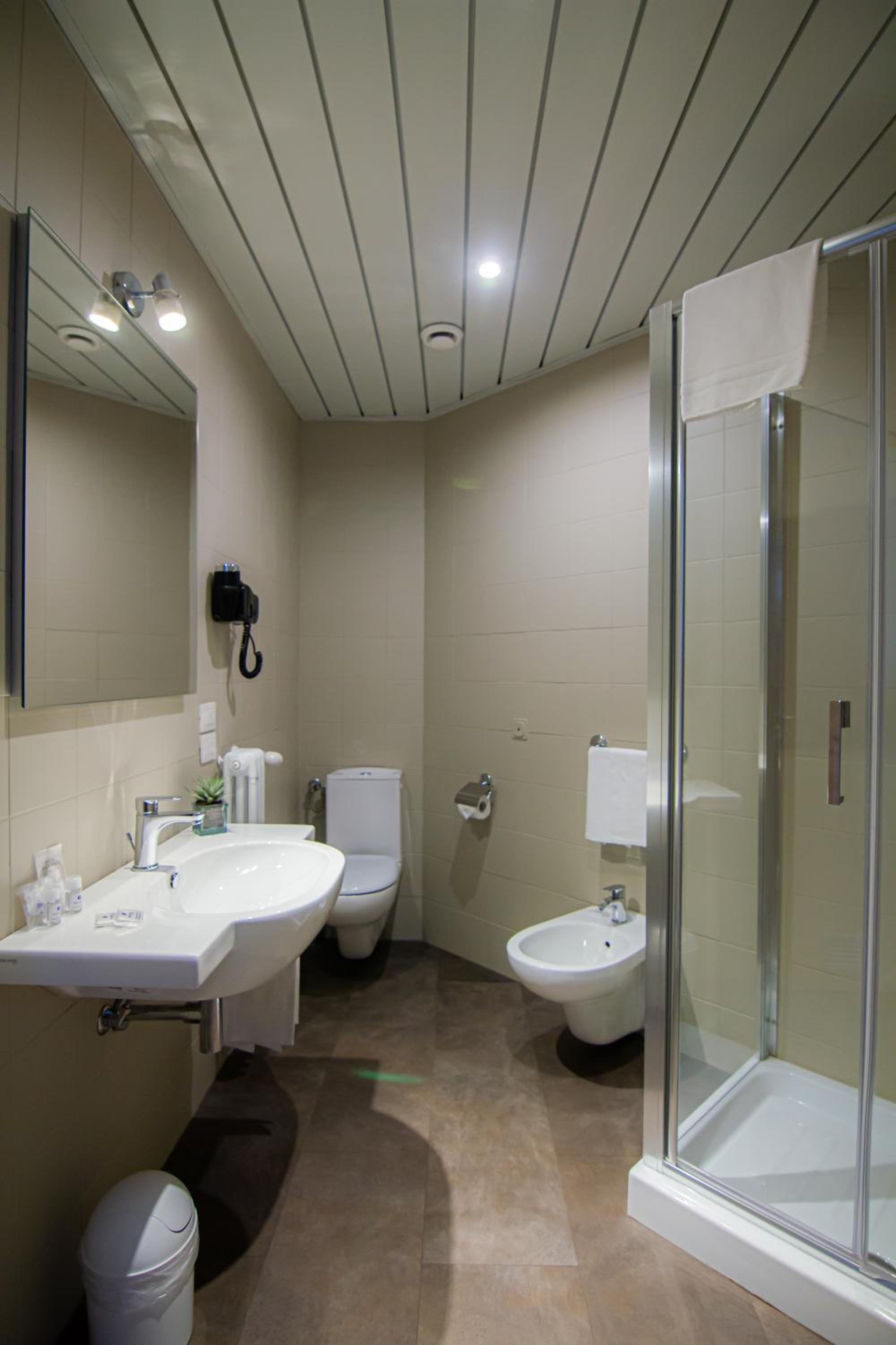 Superior Triple Room - Photo 5