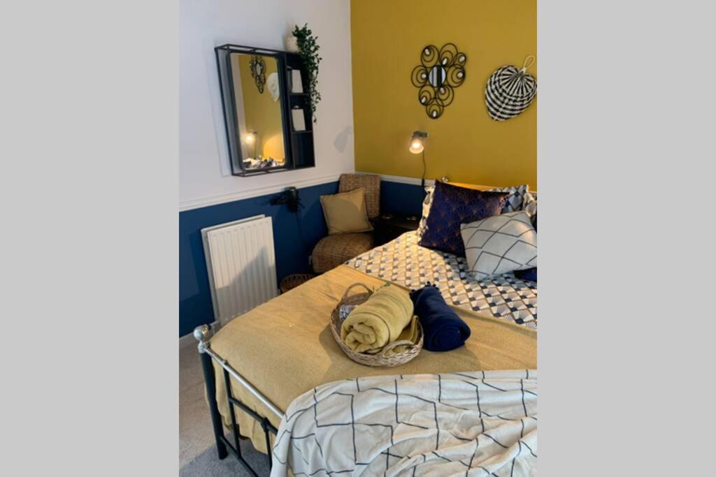 One-Bedroom House photo 1