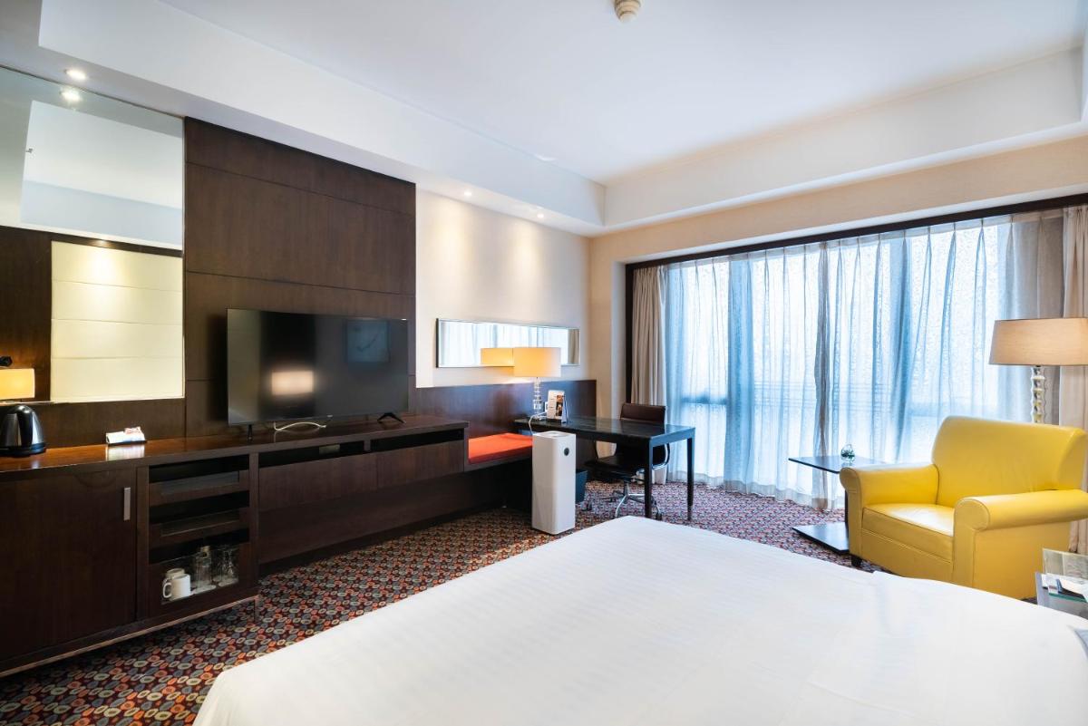 Deluxe Double Room inclusive first round Mini Bar