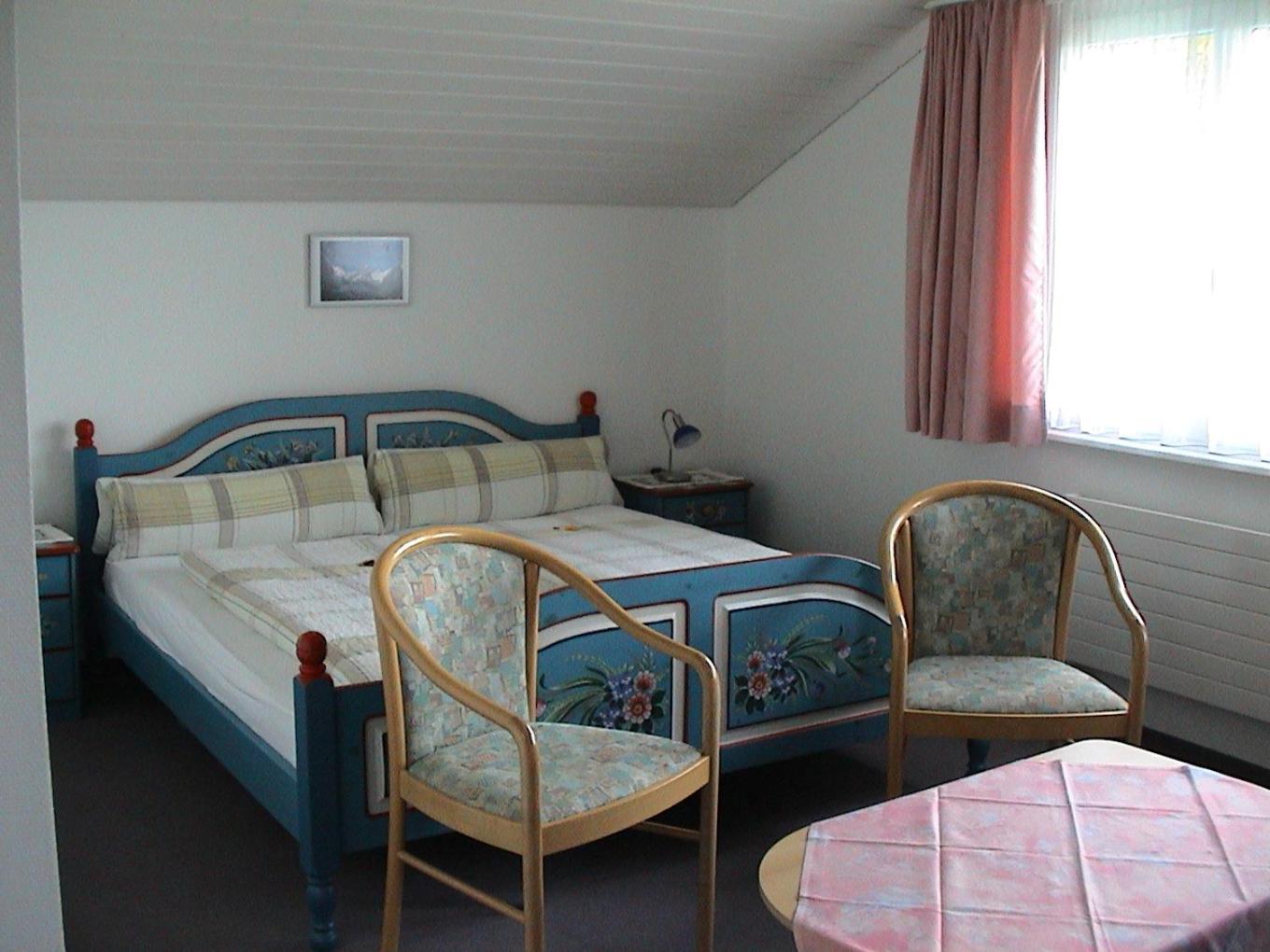 Double Room with Private Bathroom - Photo 3
