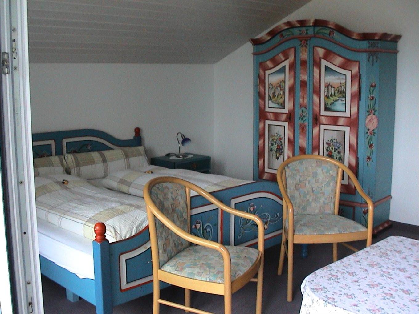 Double Room with Private Bathroom - Photo 4