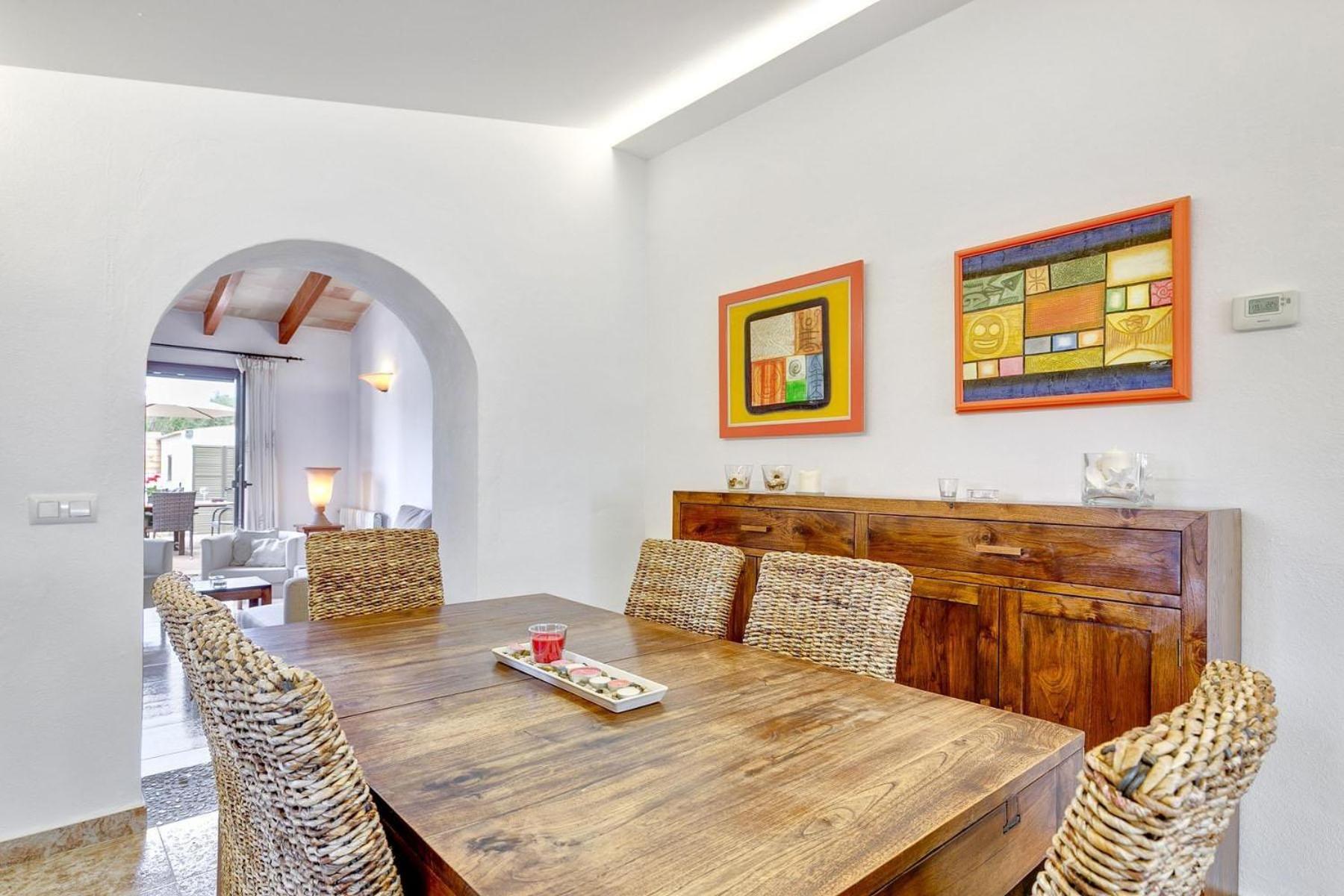 Villa with Garden View - Photo 6