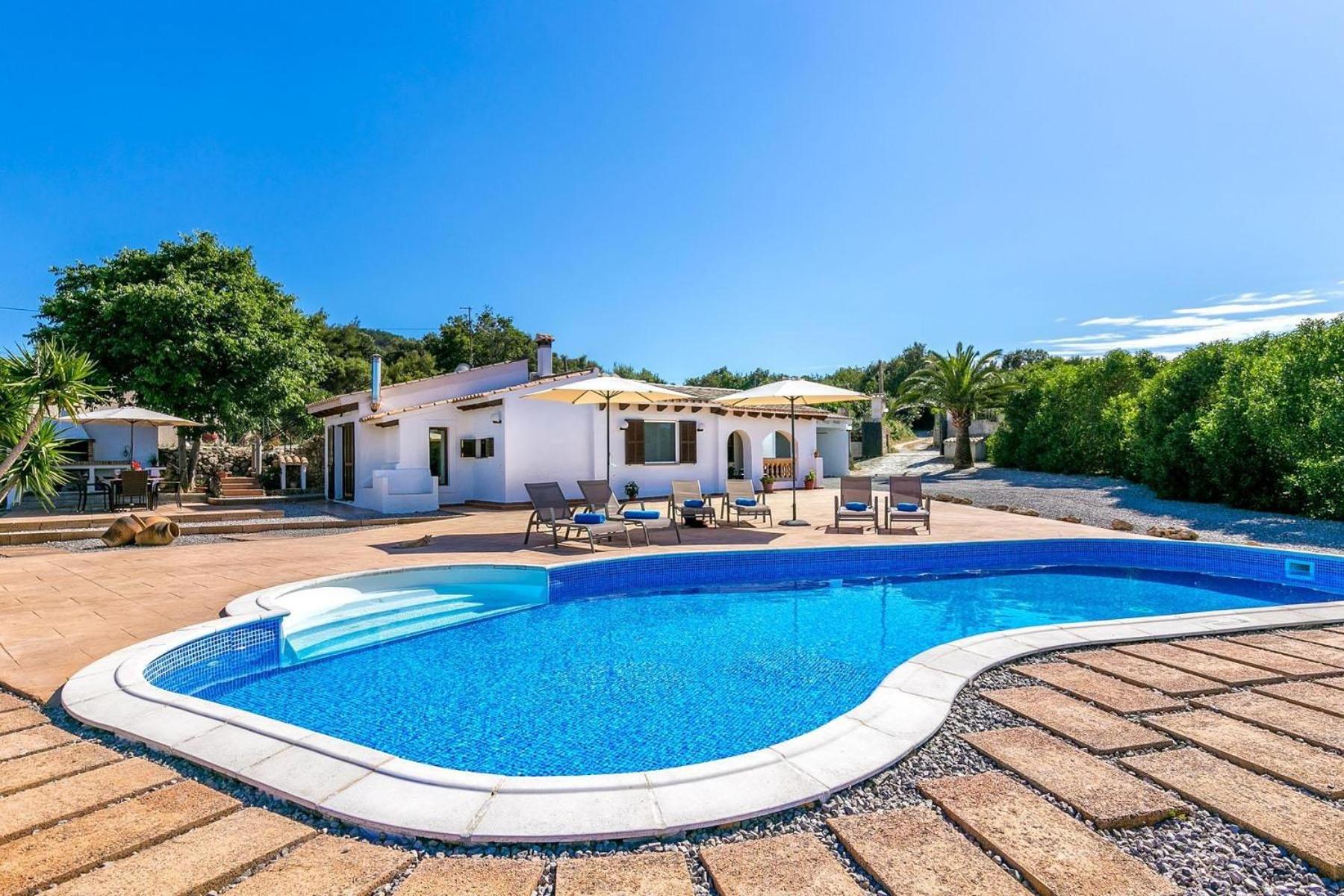 Villa with Garden View - Photo 2