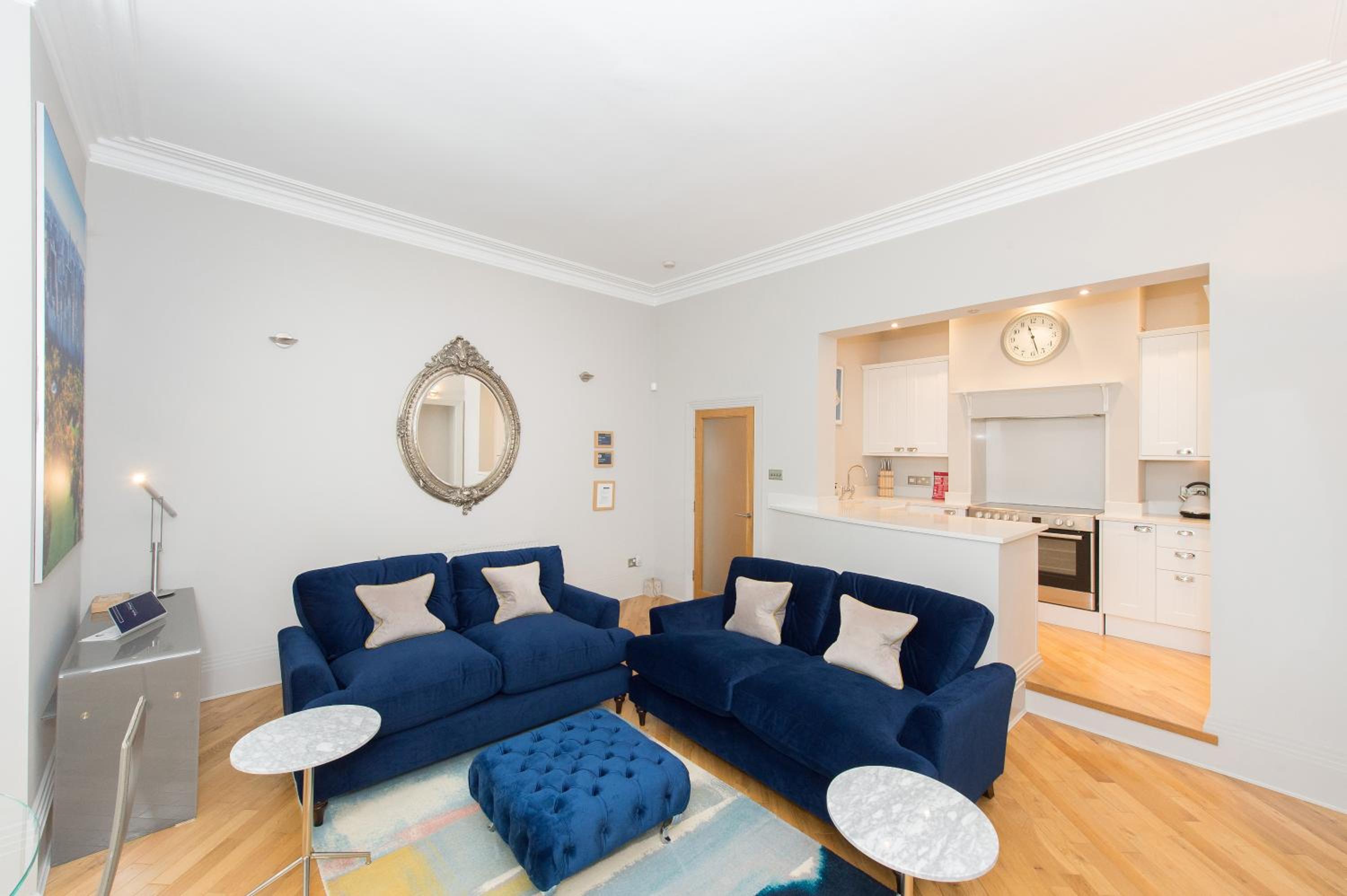 Apartment with Terrace - York Place photo 1