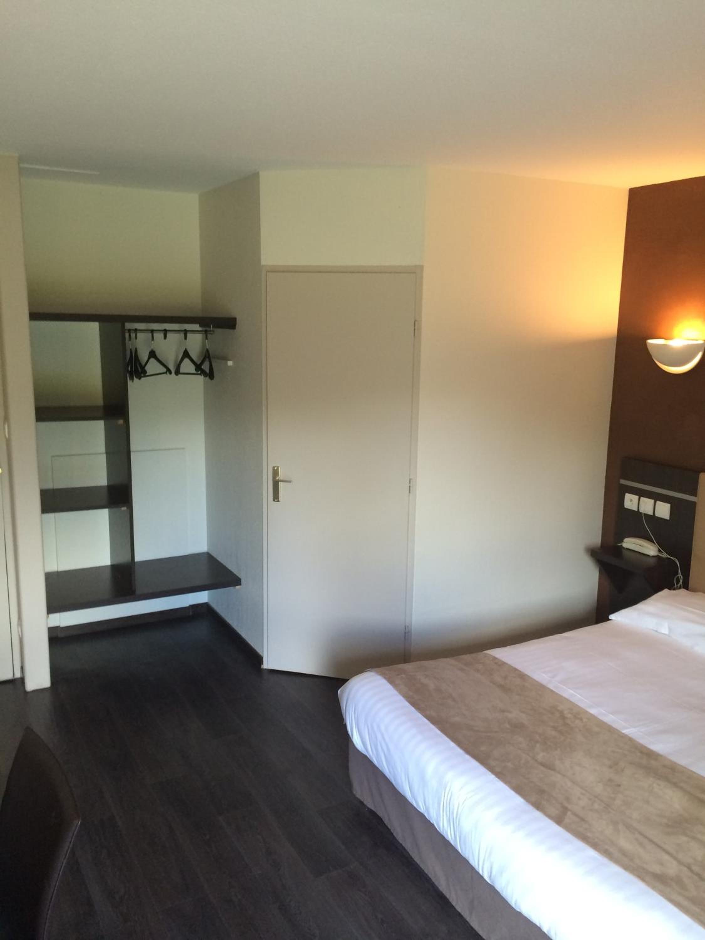 Superior Double Room - Photo 3