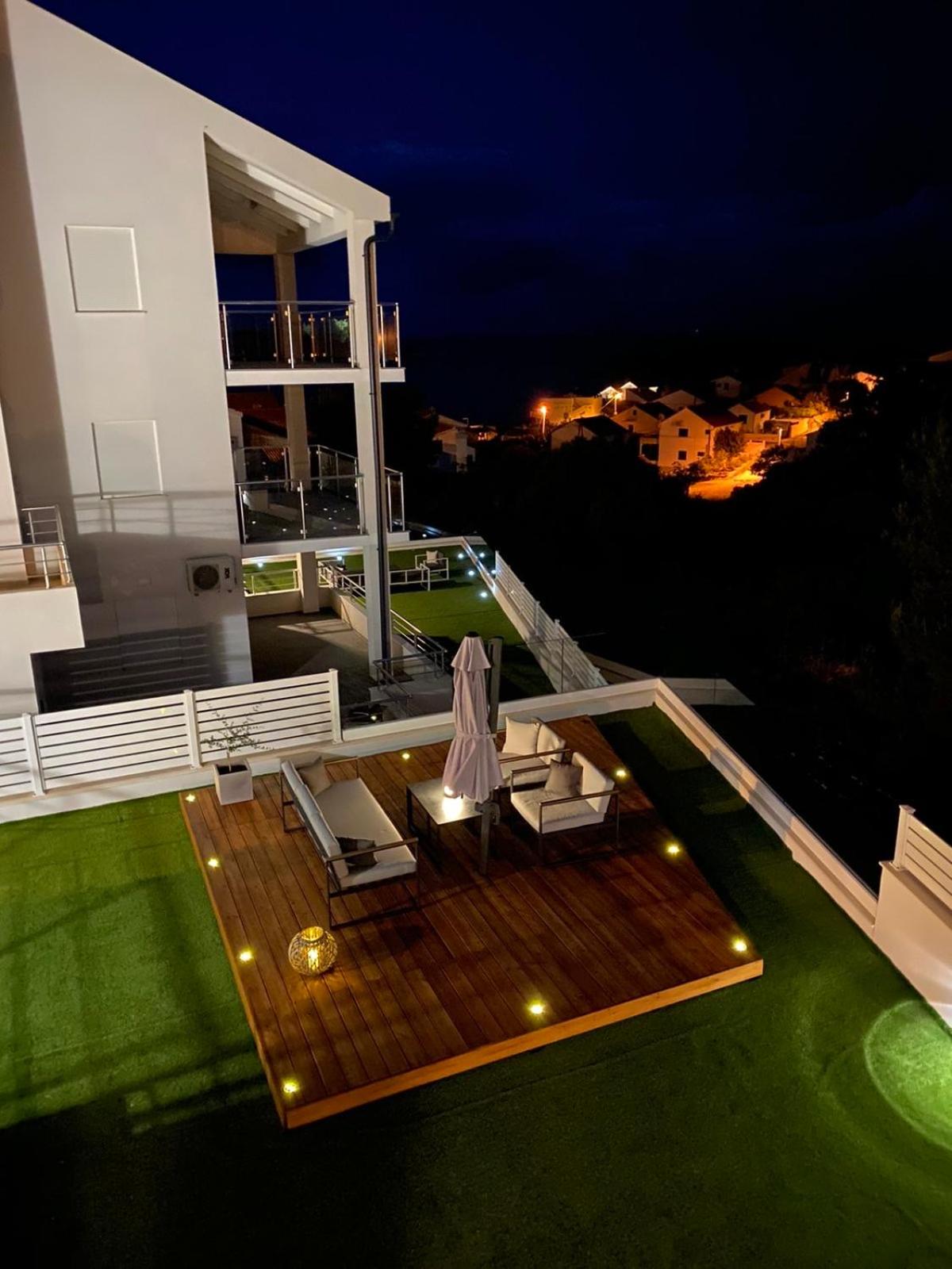 Apartment with Sea View photo 2
