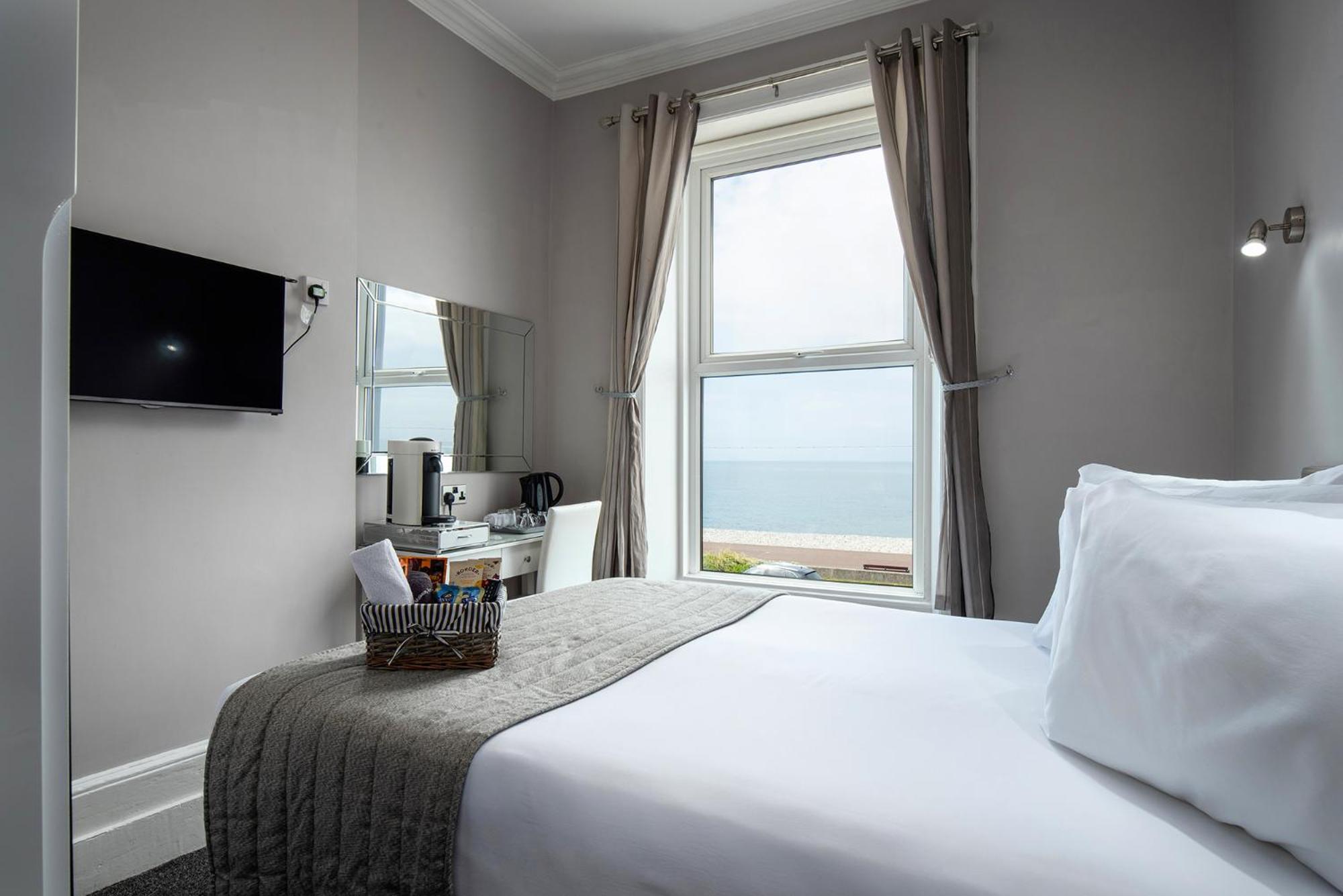Double Room with Sea View photo 1