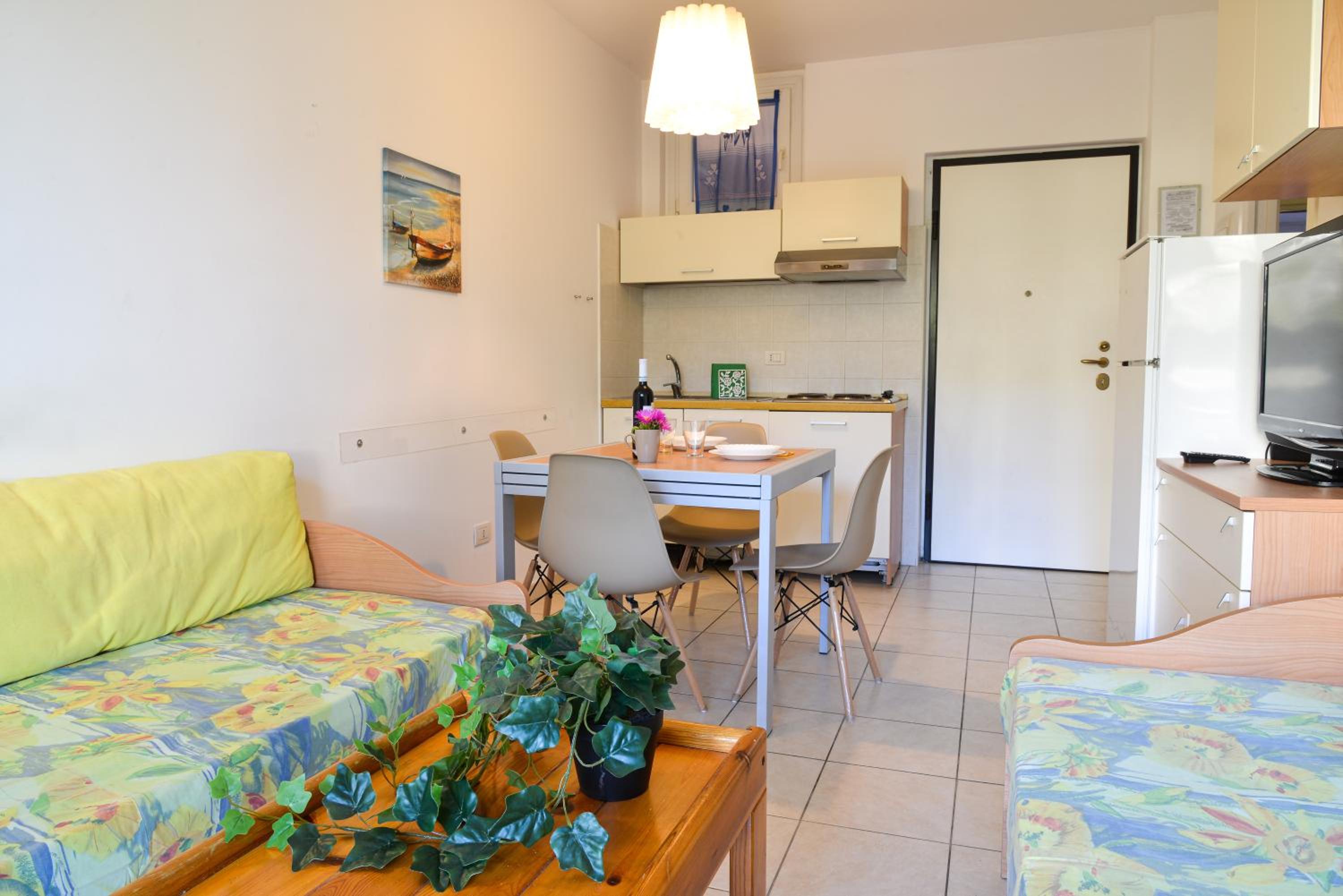 Apartment - Ground Floor photo 3
