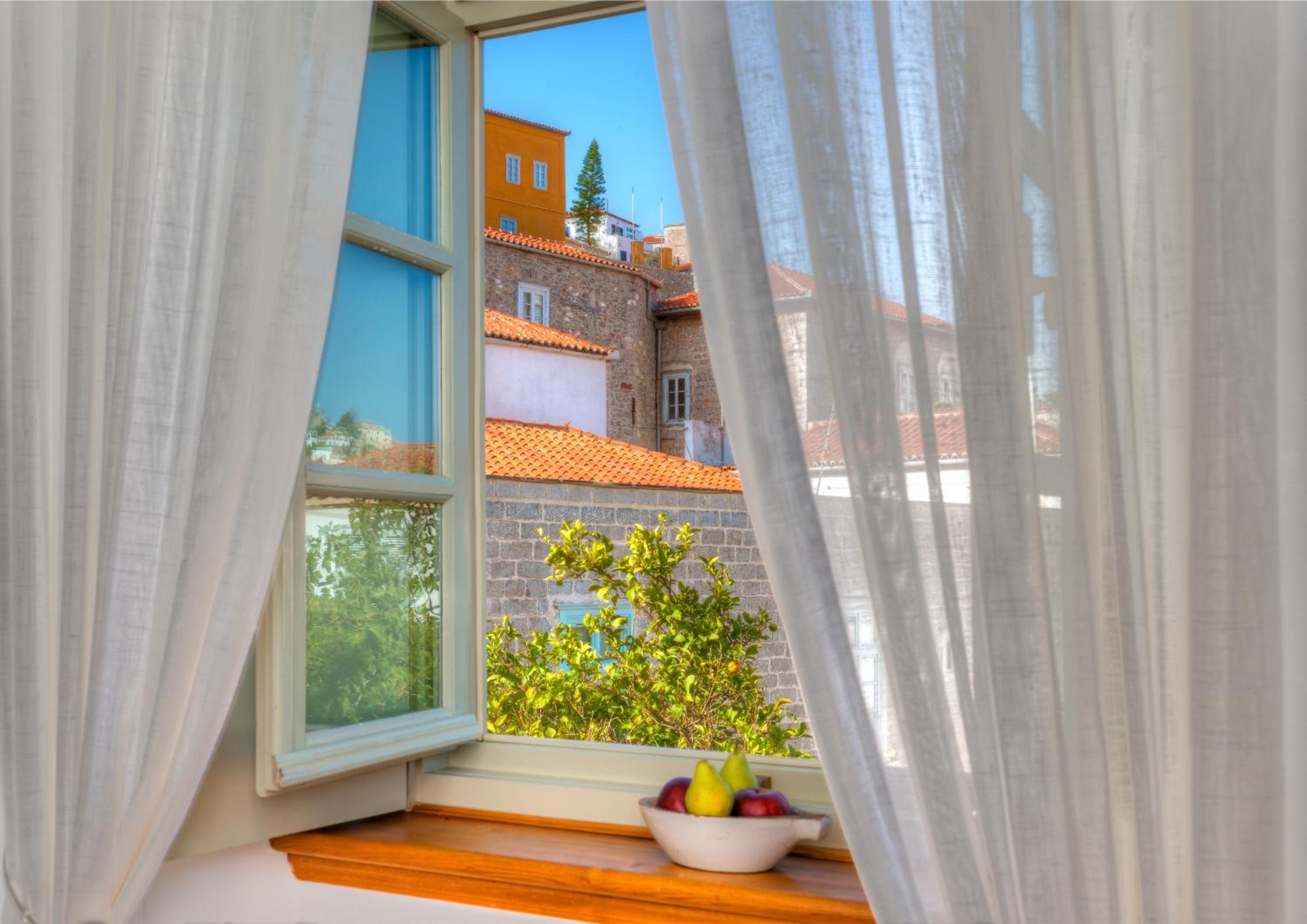 Double Room with City View - Photo 8