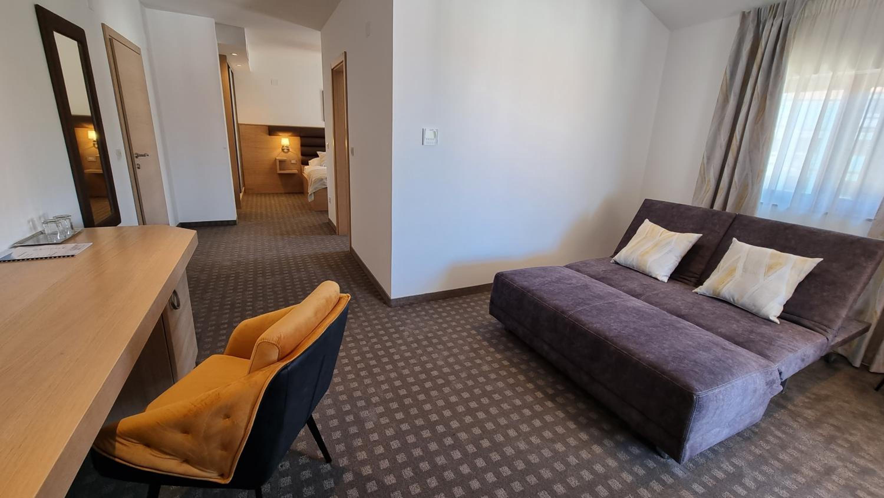 Deluxe Suite with Balcony and Sea Side View