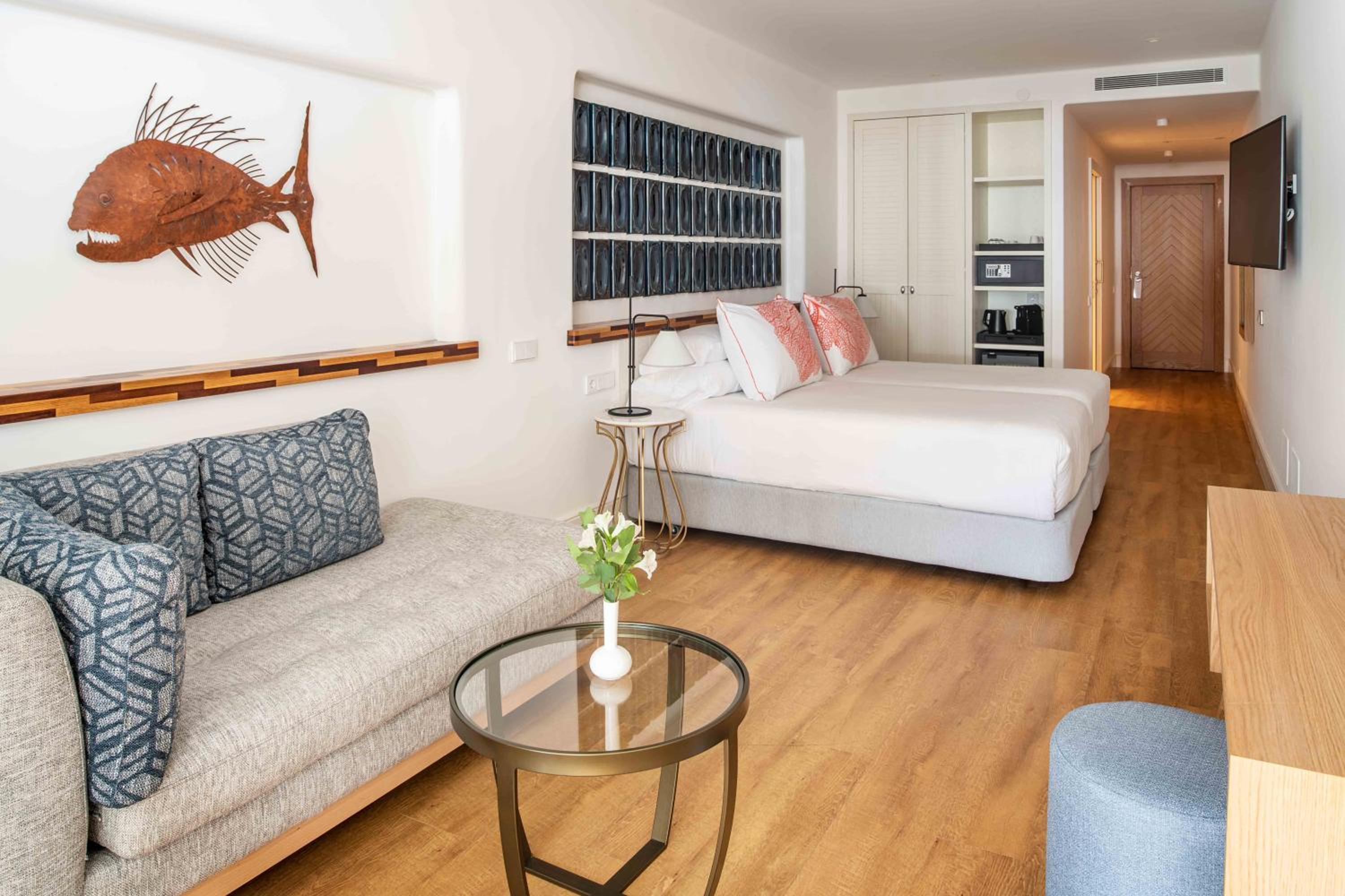 Suite Junior Adaptada (2 Adultos) Suite Junior Adaptada (2 Adultos)