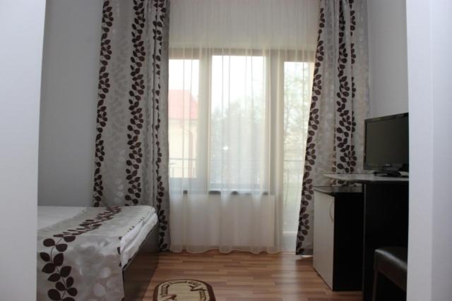 Single Room with Balcony photo 3