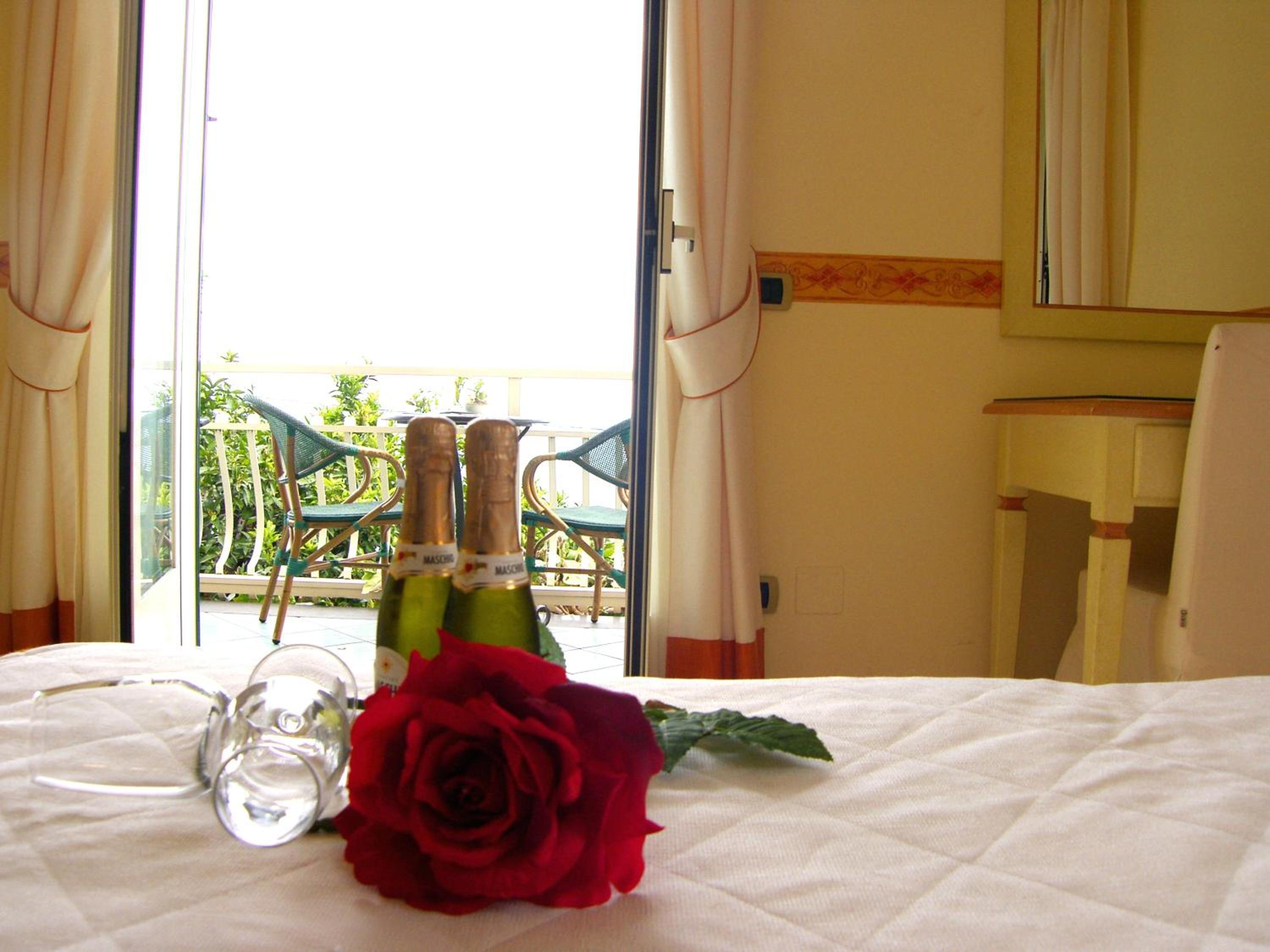 Classic Double or Twin Room - Photo 5