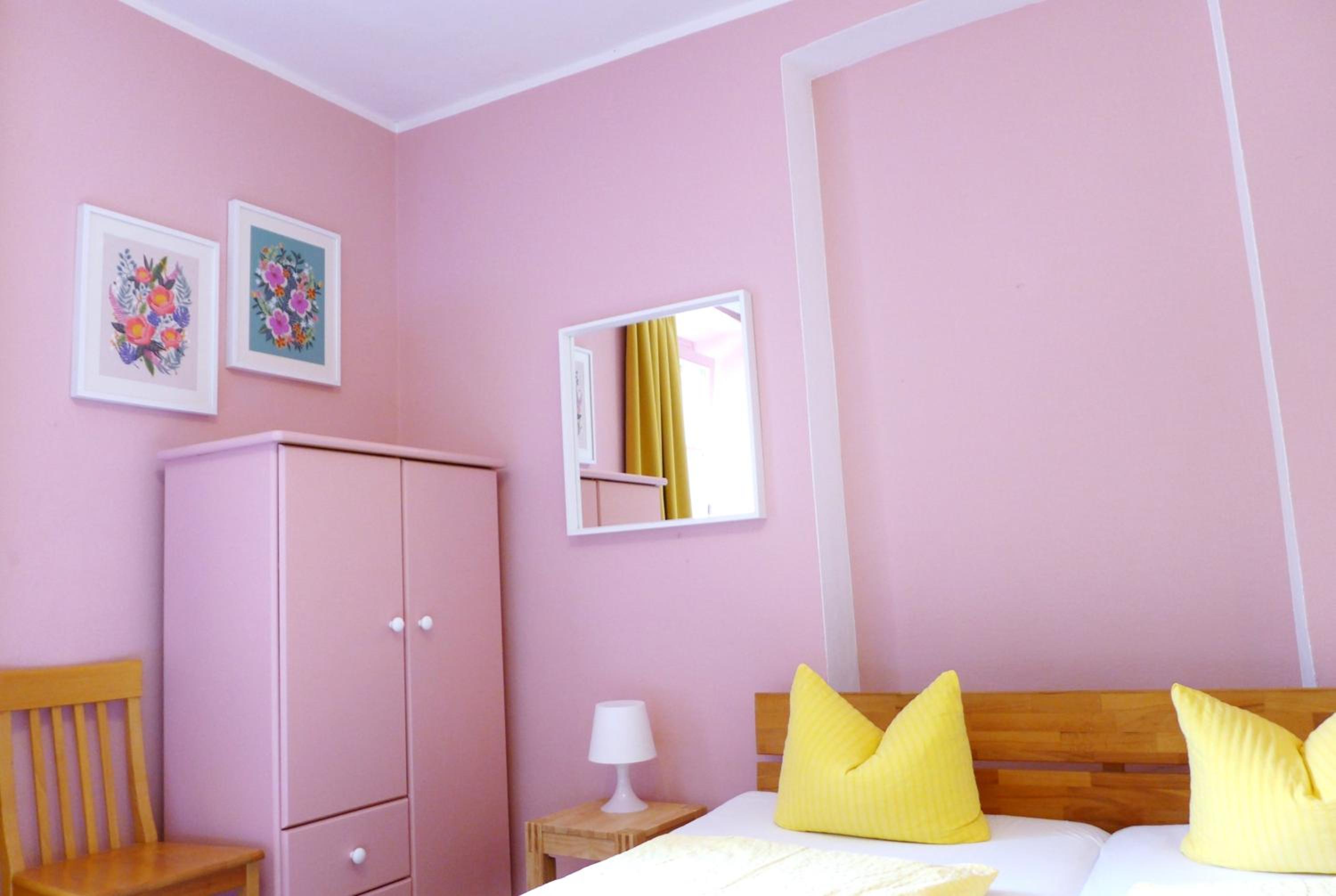 Double Room with Private Bathroom - Photo 5