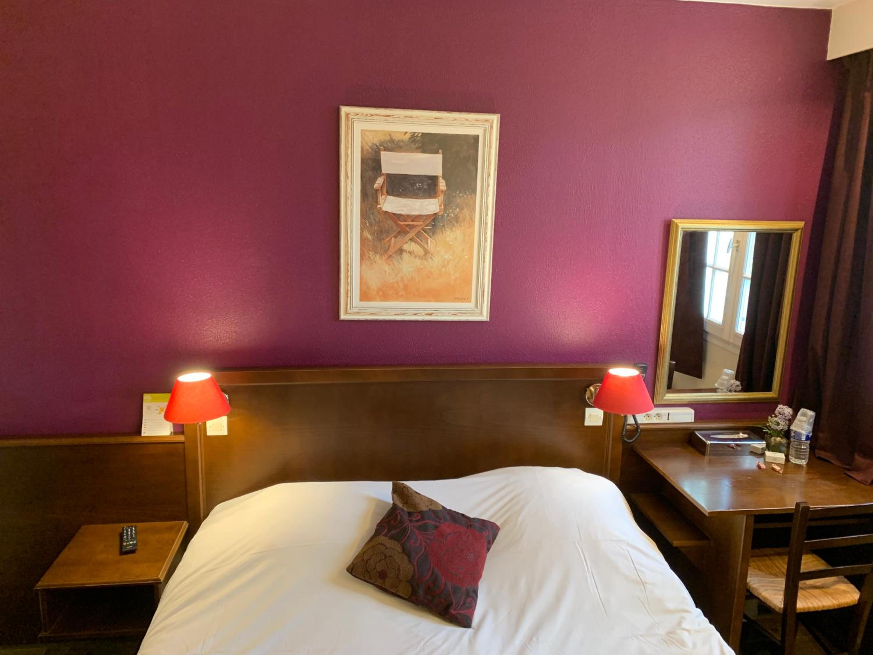 Double Room - Photo 4