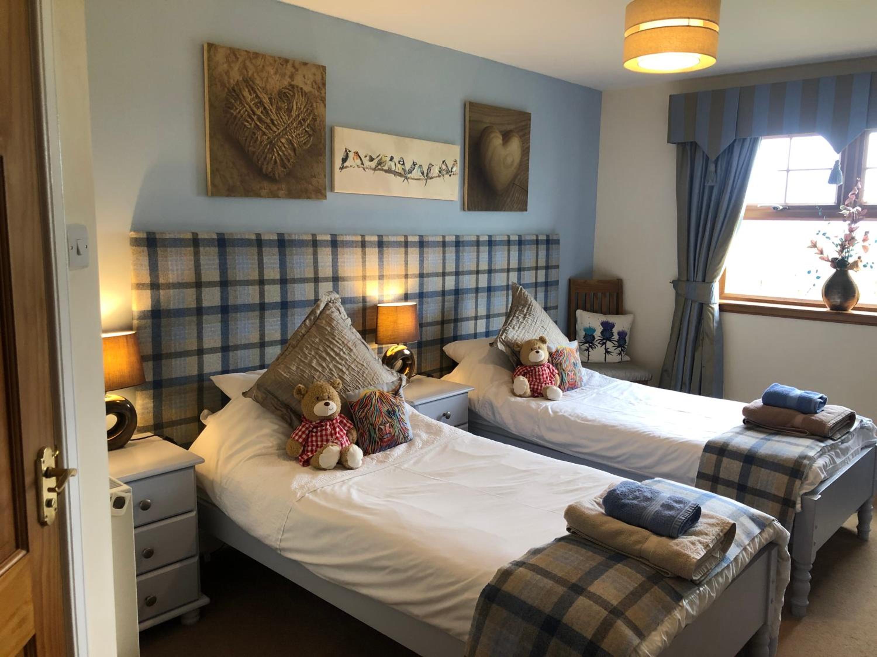 Twin Room with View - Photo 5
