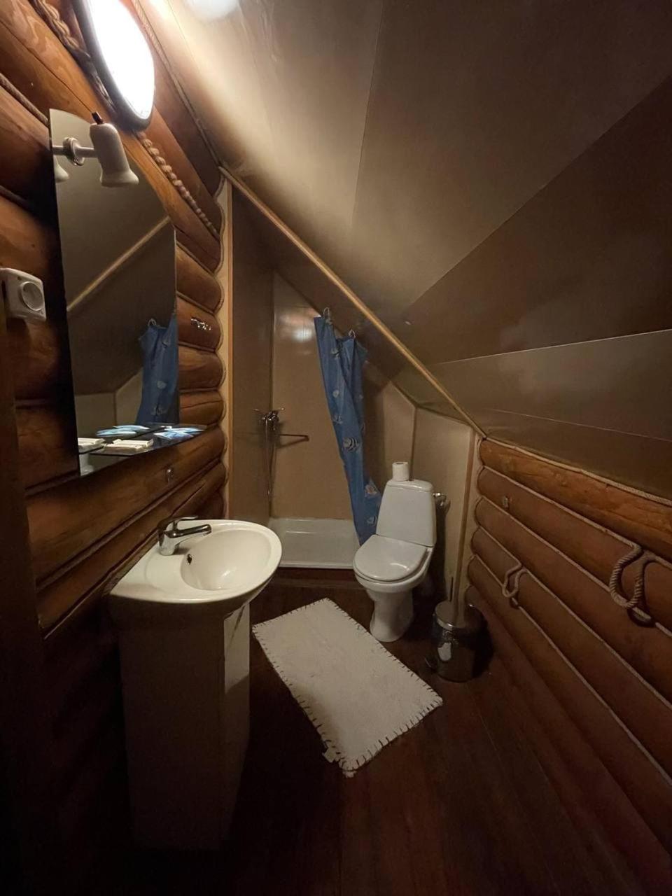 Deluxe Double Room With Balcony photo 2