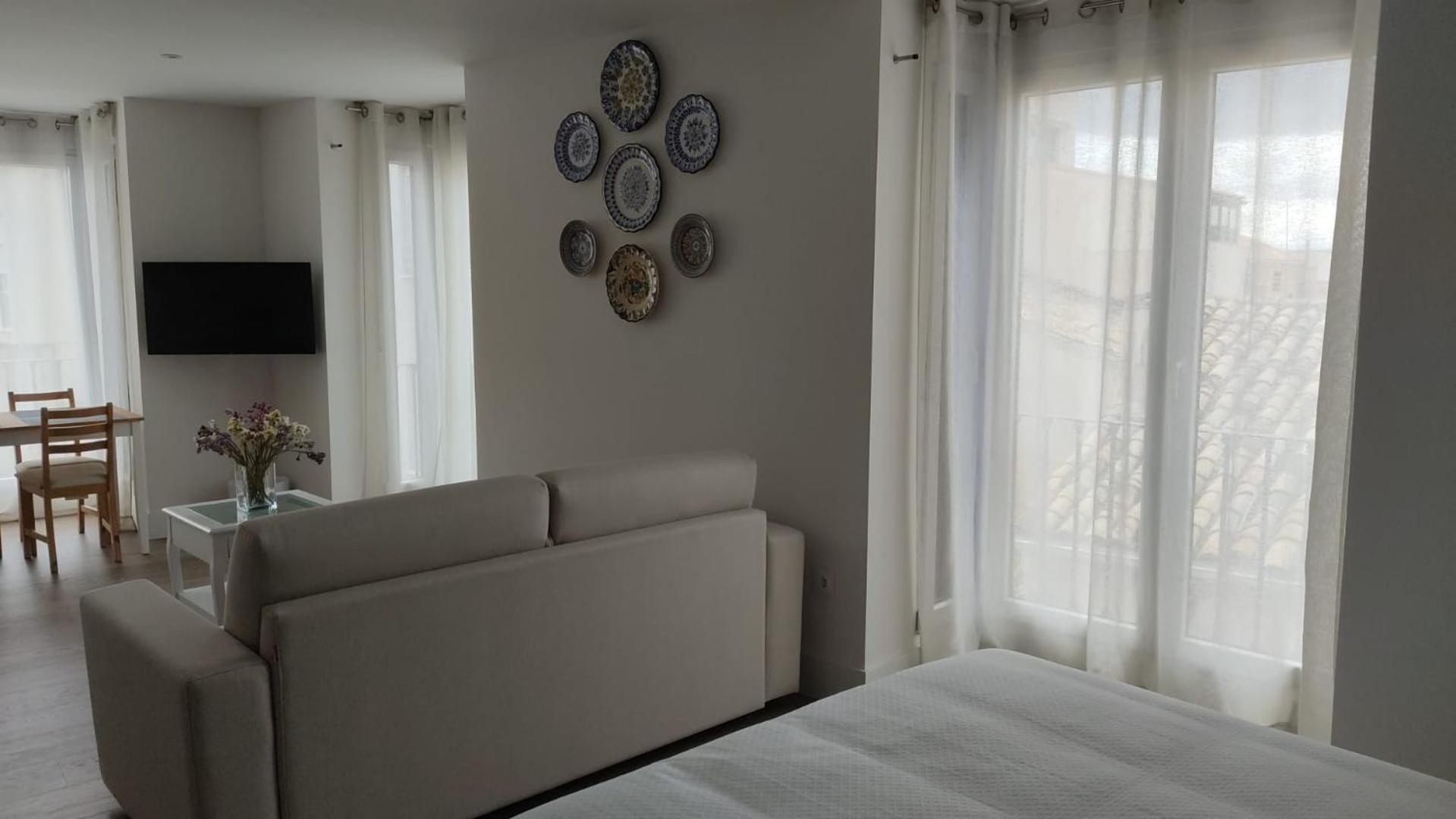 Suite - Photo 6