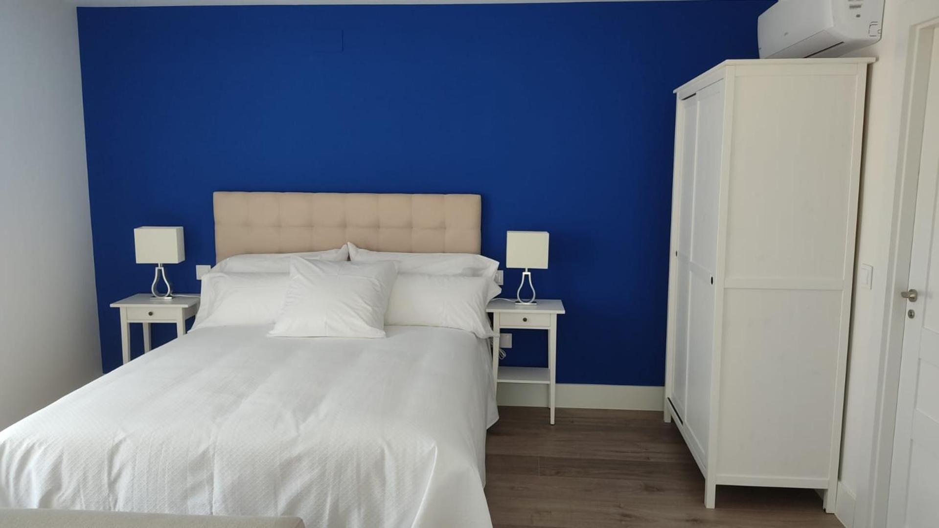 One-Bedroom Apartment - Photo 17