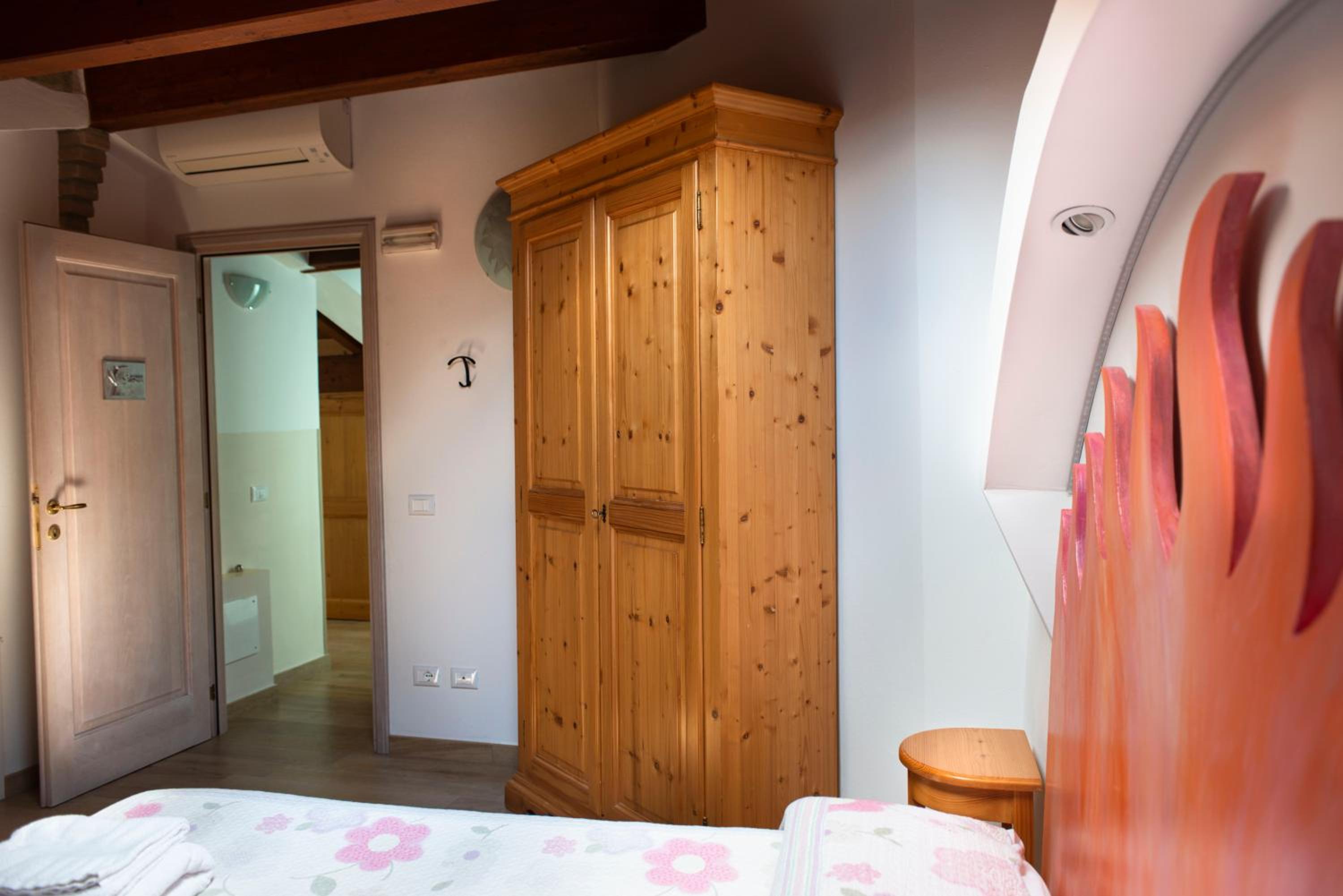 Two-Bedroom Suite photo 2