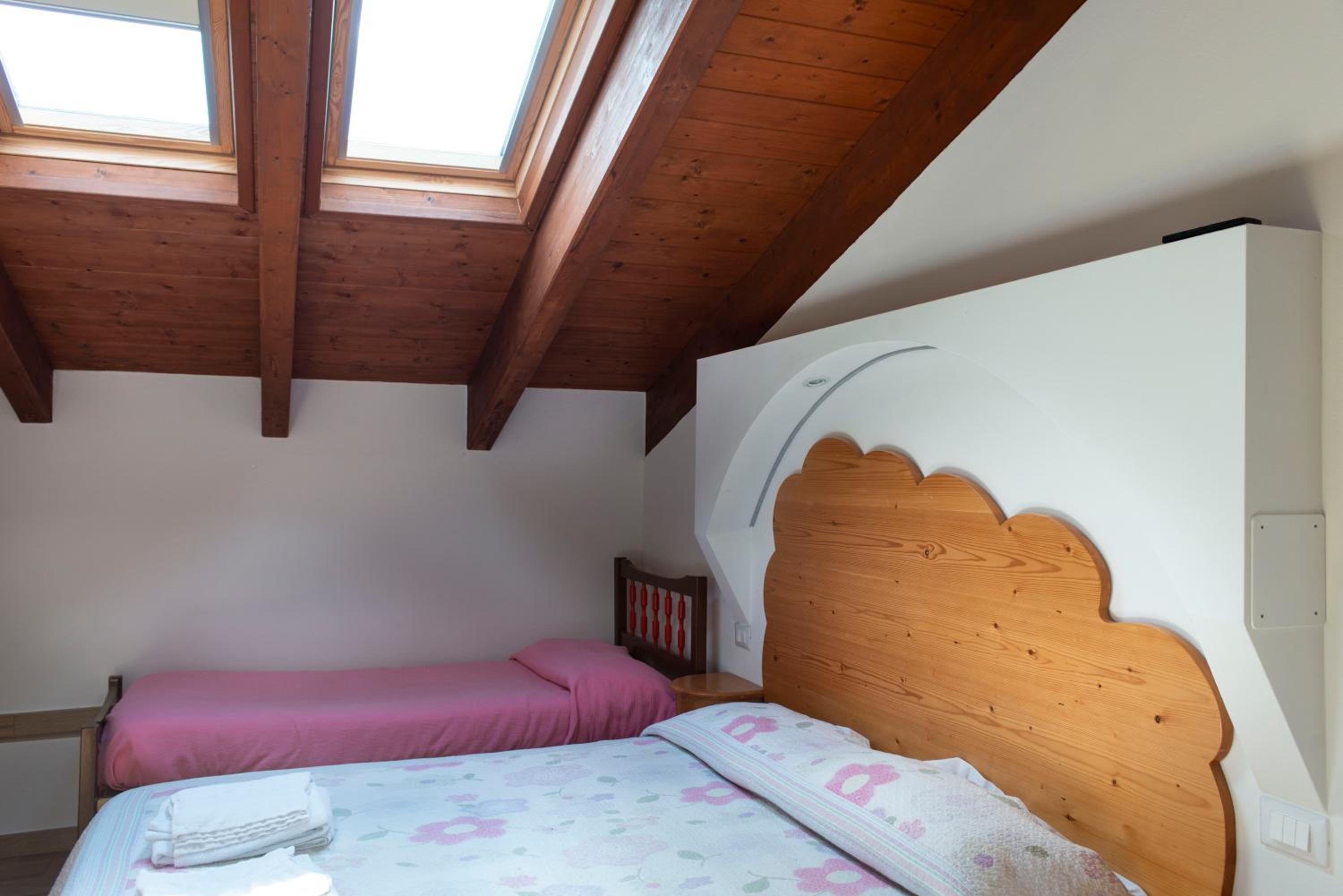 Double Room with Extra Bed photo 1