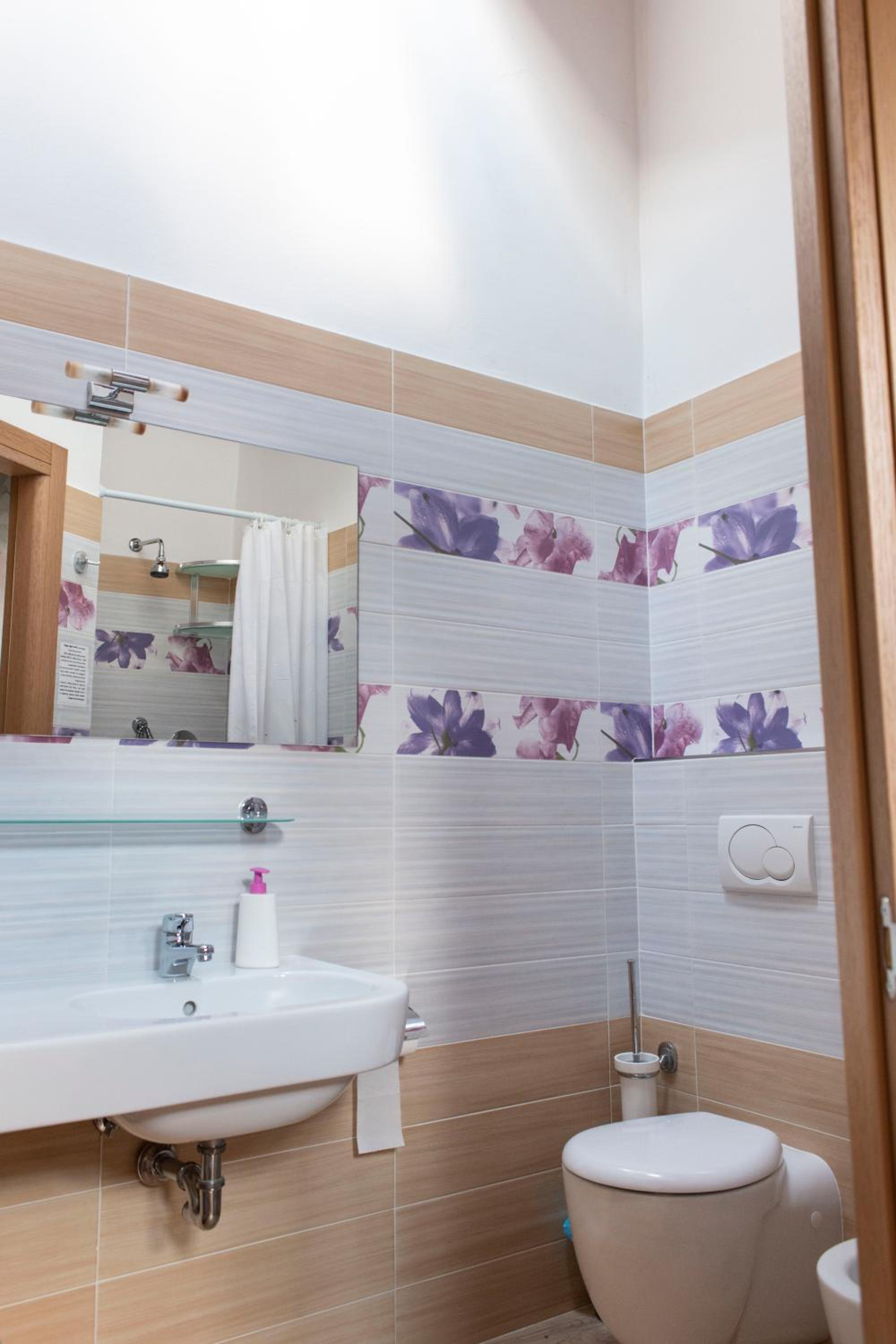 Double Room with Extra Bed photo 2