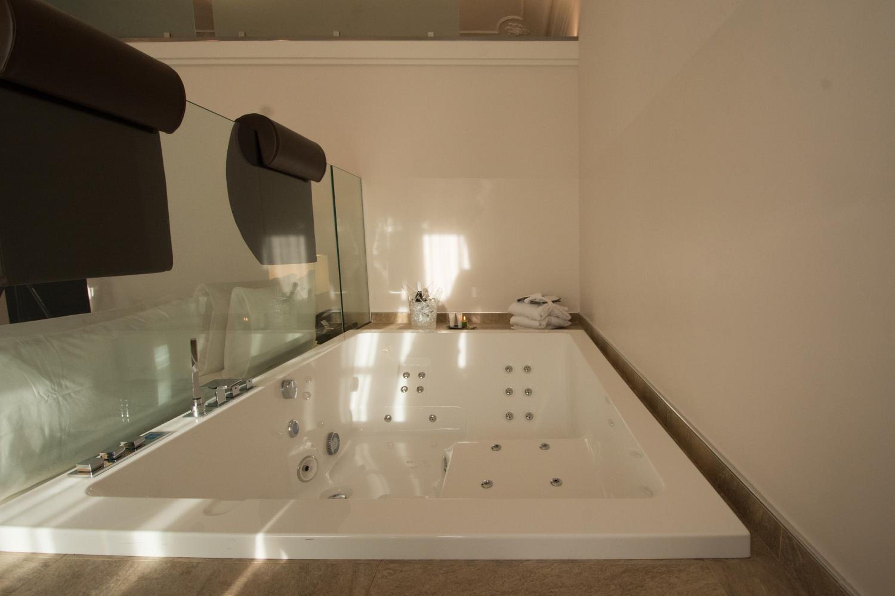Junior Suite - Photo 17