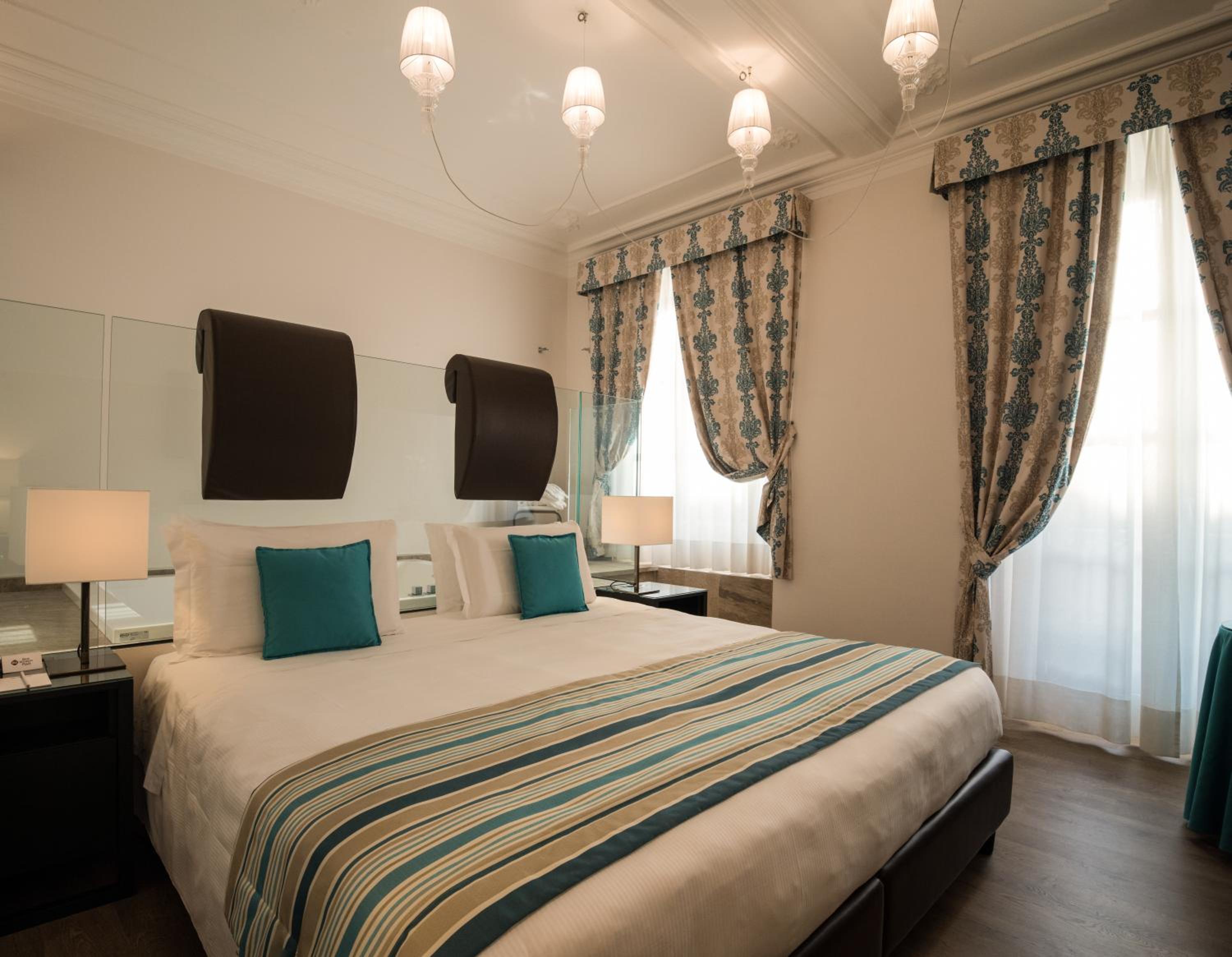 Junior Suite - Photo 16