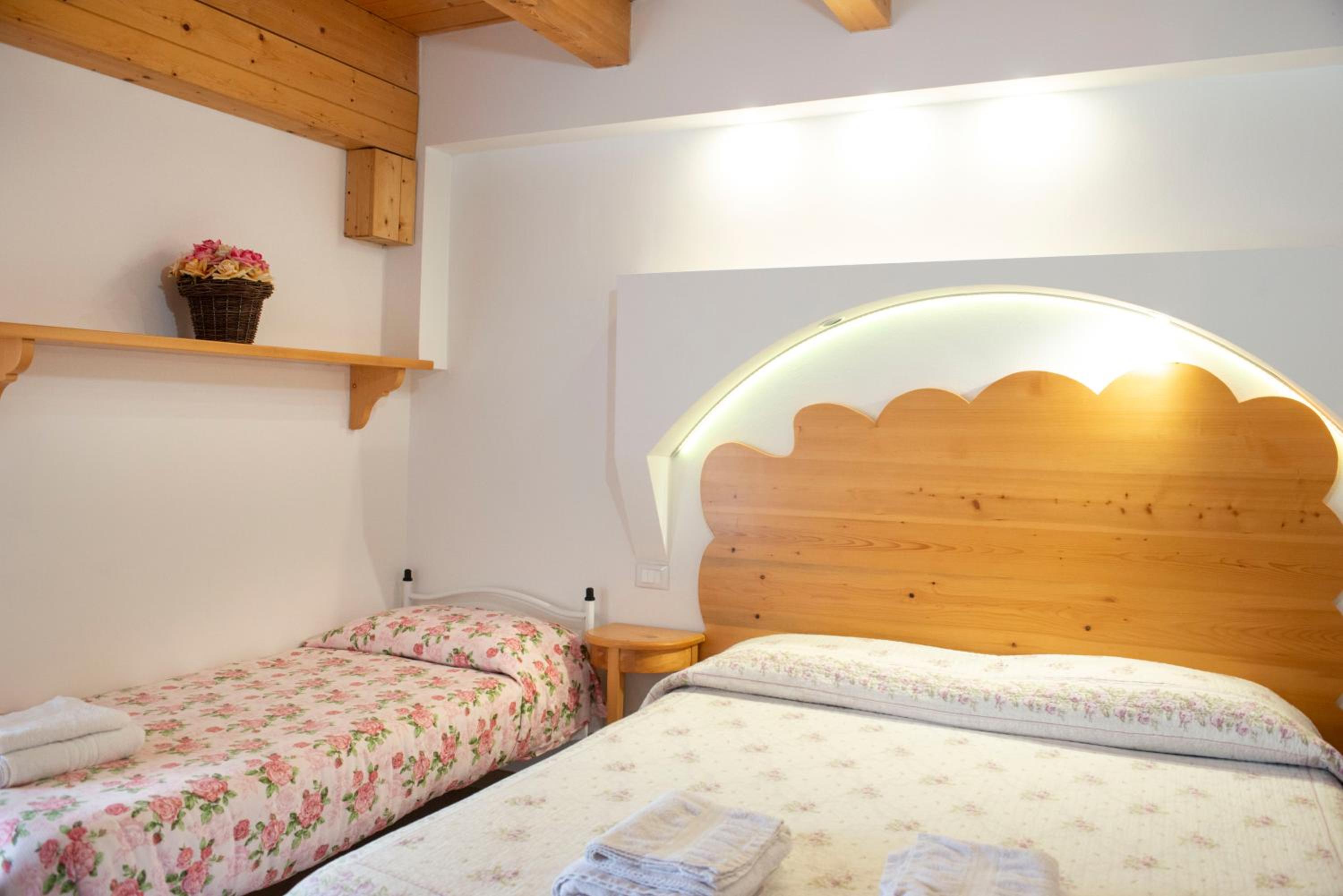 Double Room with Private Bathroom photo 1