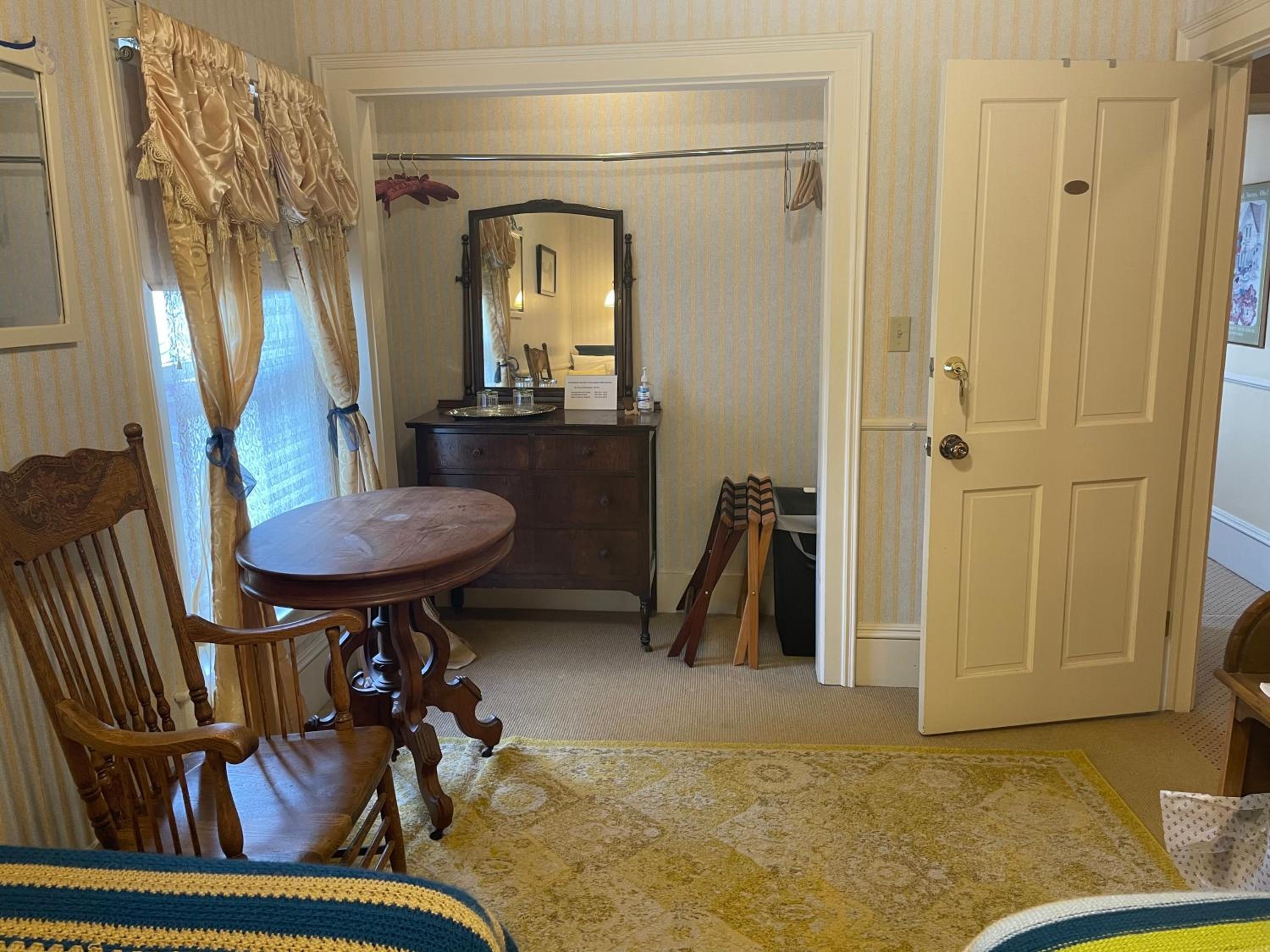 Double or Twin Room photo 1