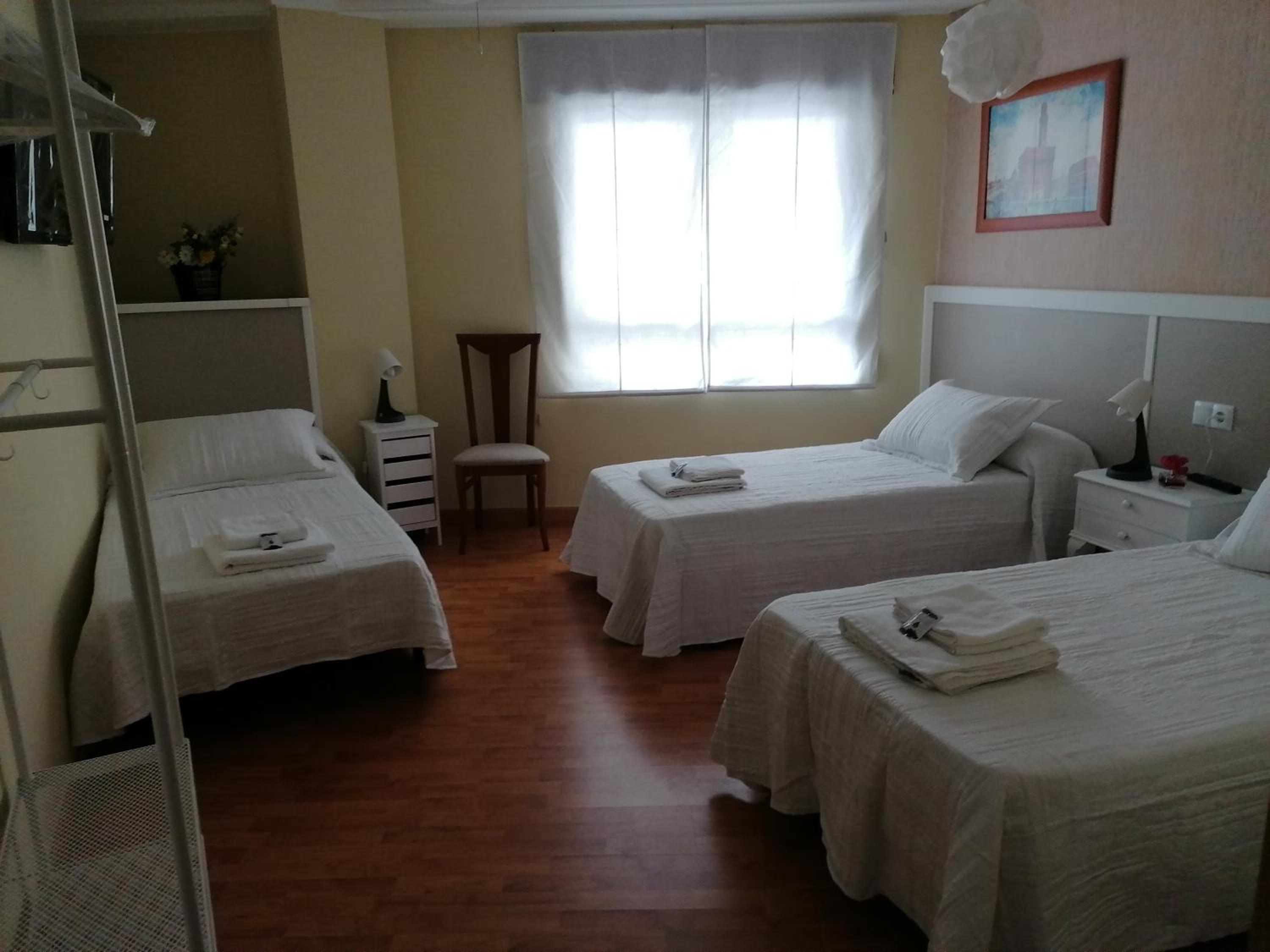 Habitación Triple con Baño Privado