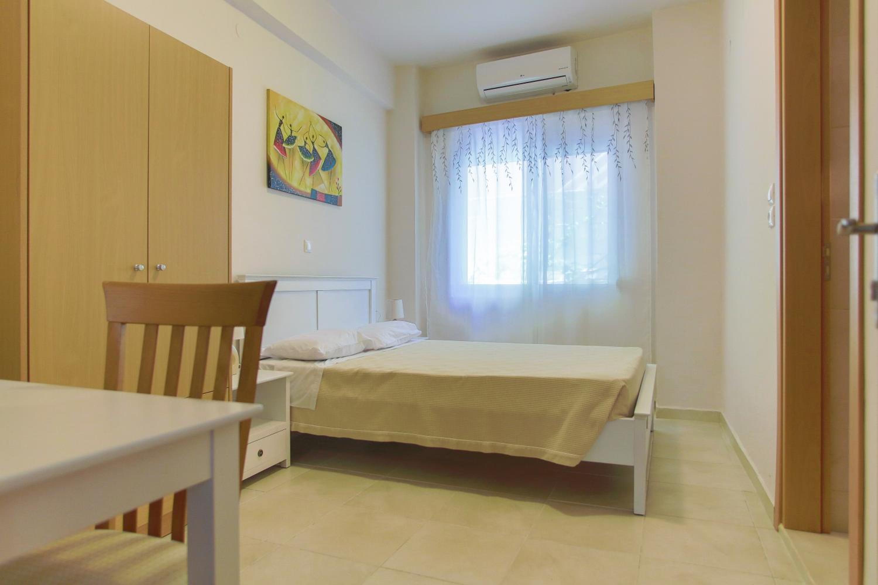 Double Room With No Balcony - Semi Basement