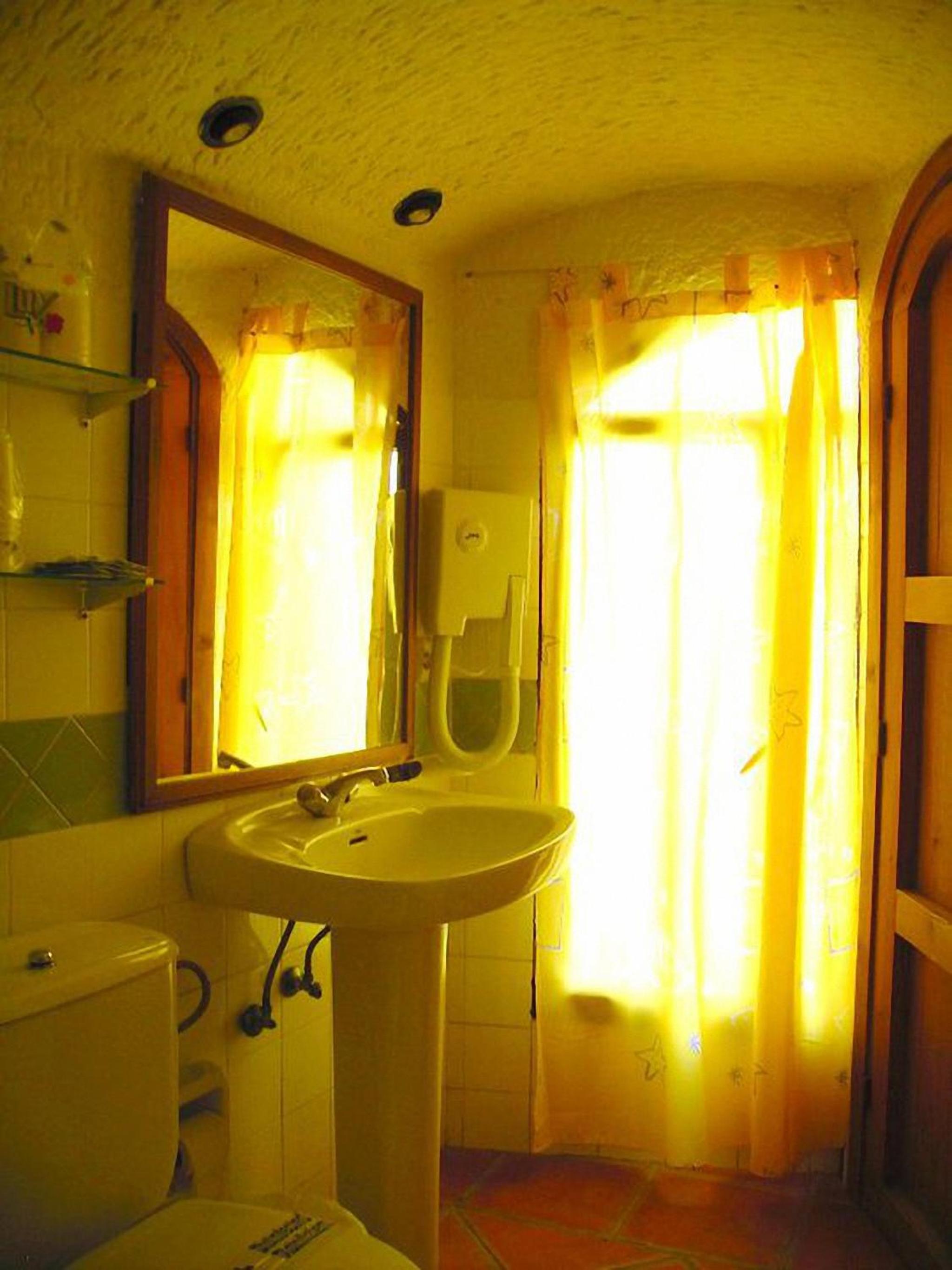 Cave (2 Adults) - Photo 9