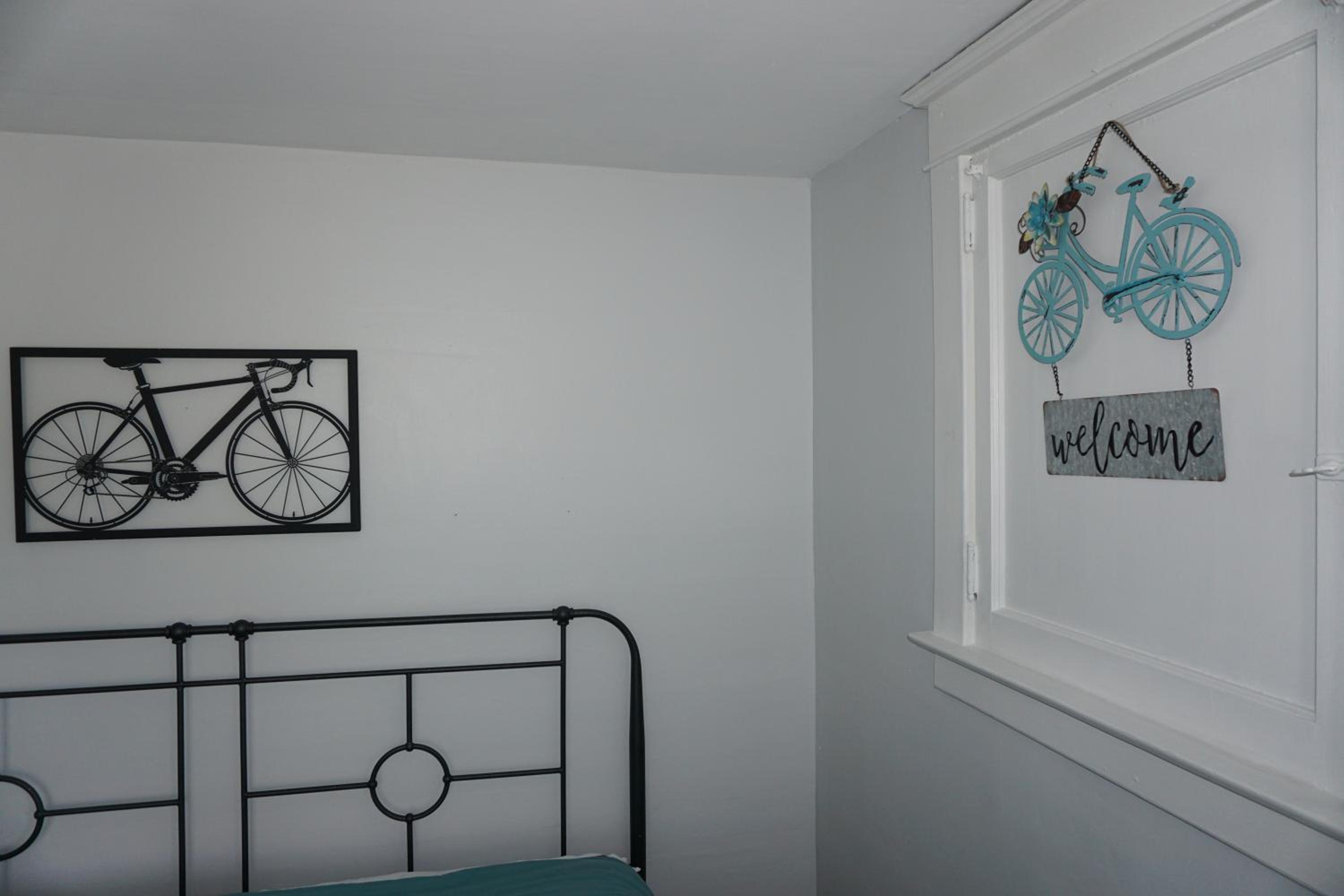 Standard King Room photo 3