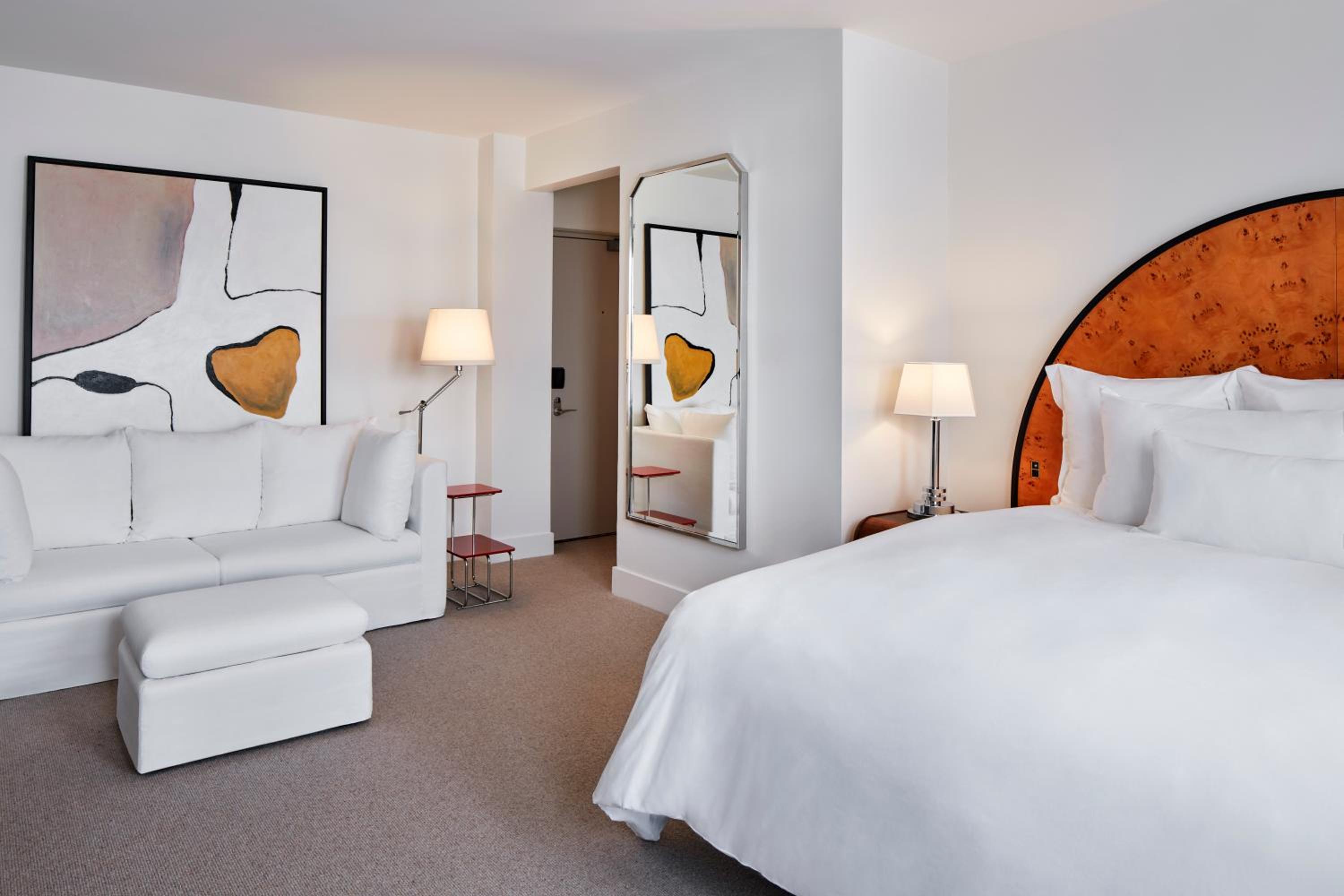 Deluxe King with Kitchenette   - Photo 4