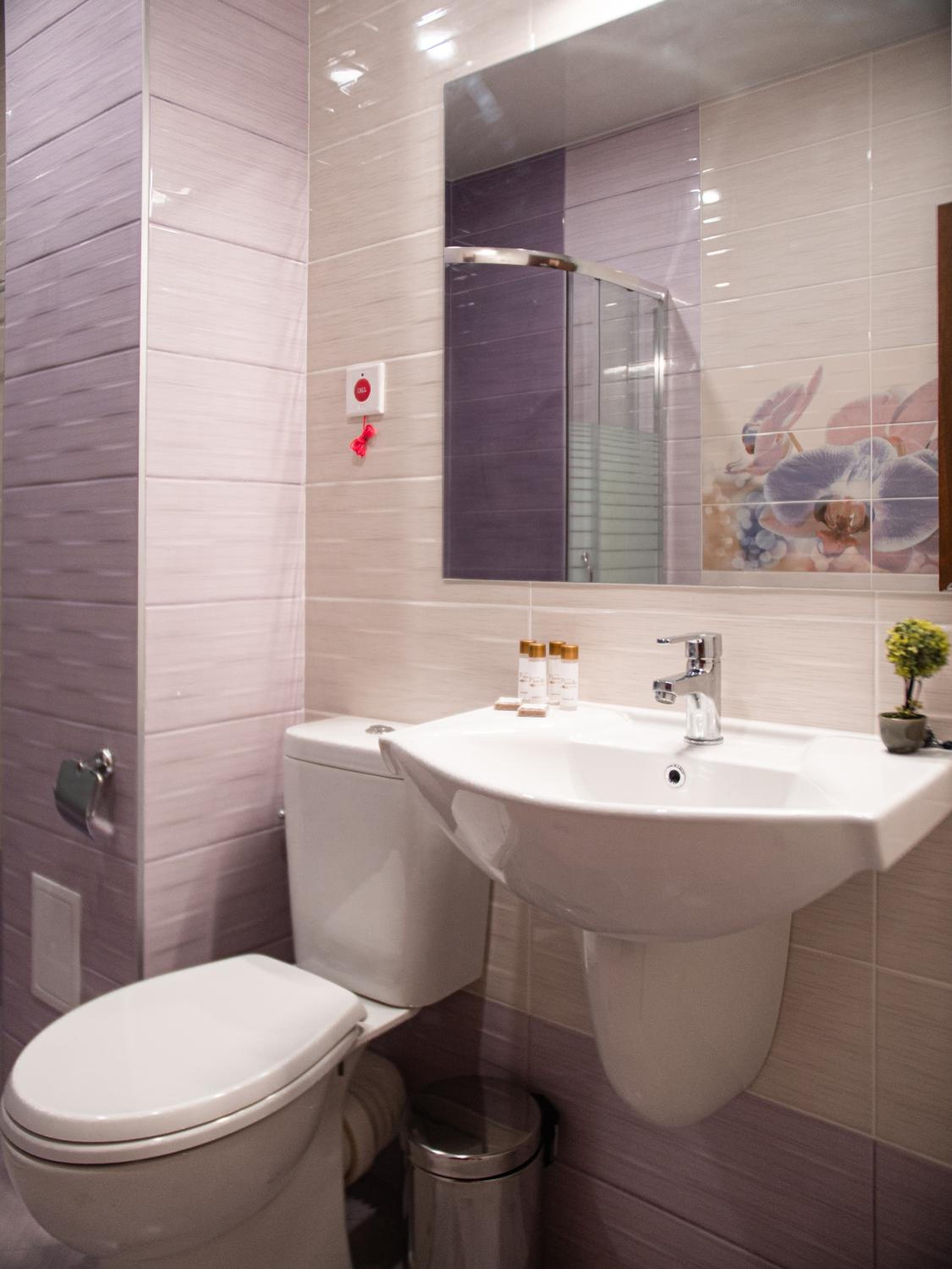 Deluxe Double Or Twin Room - Photo 3