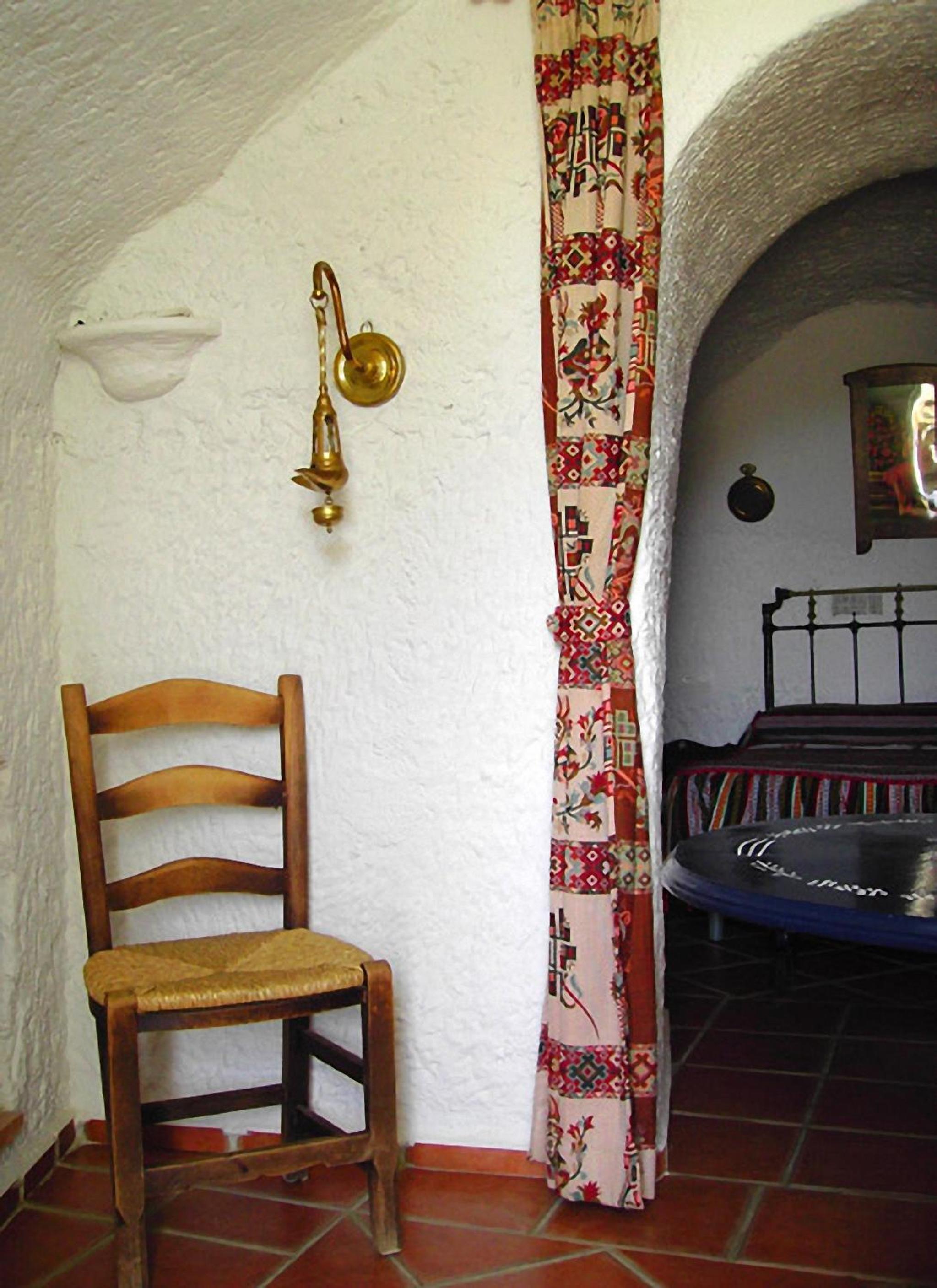 Cave (2 Adults) - Photo 24