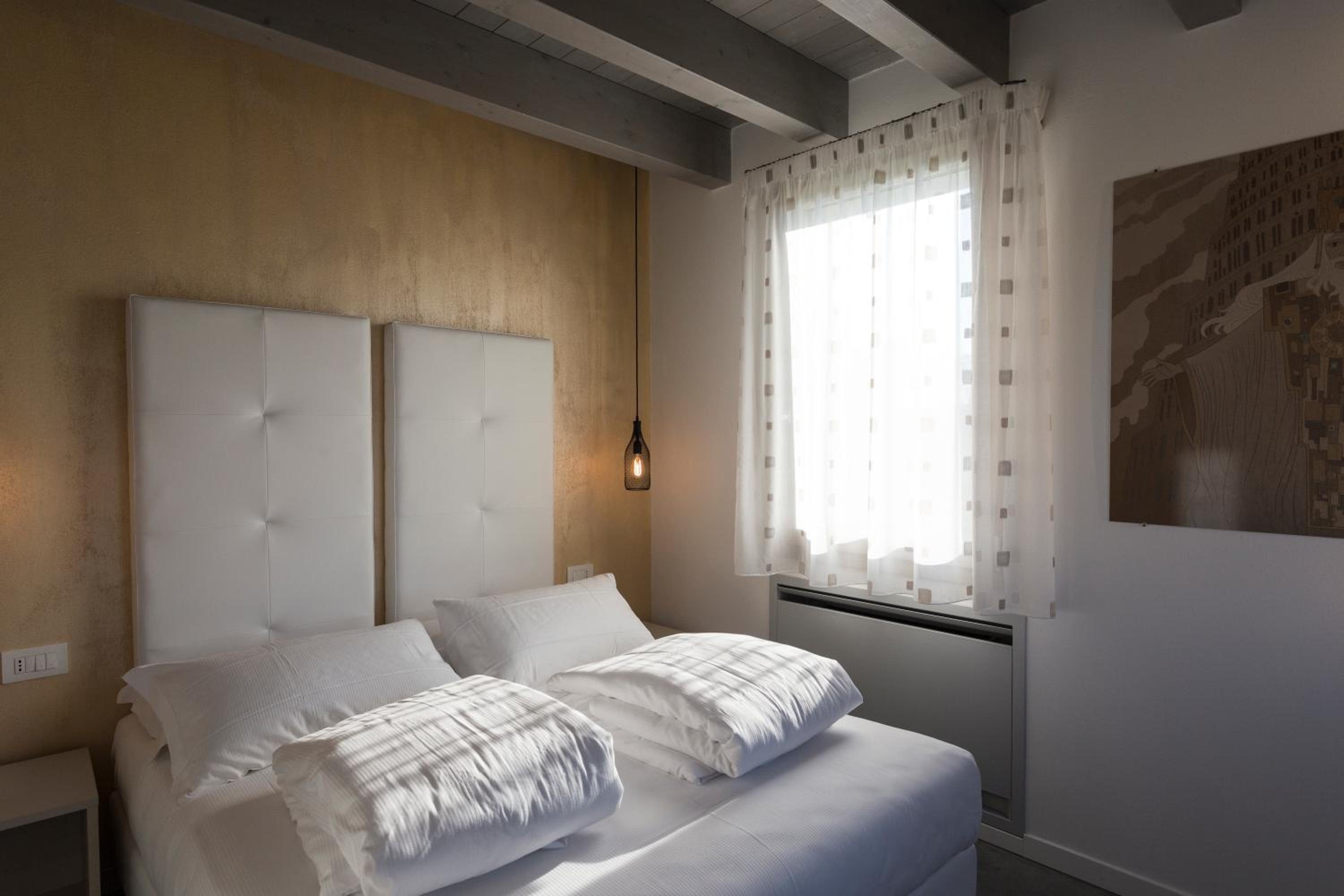 Double Room with Garden View - Photo 4