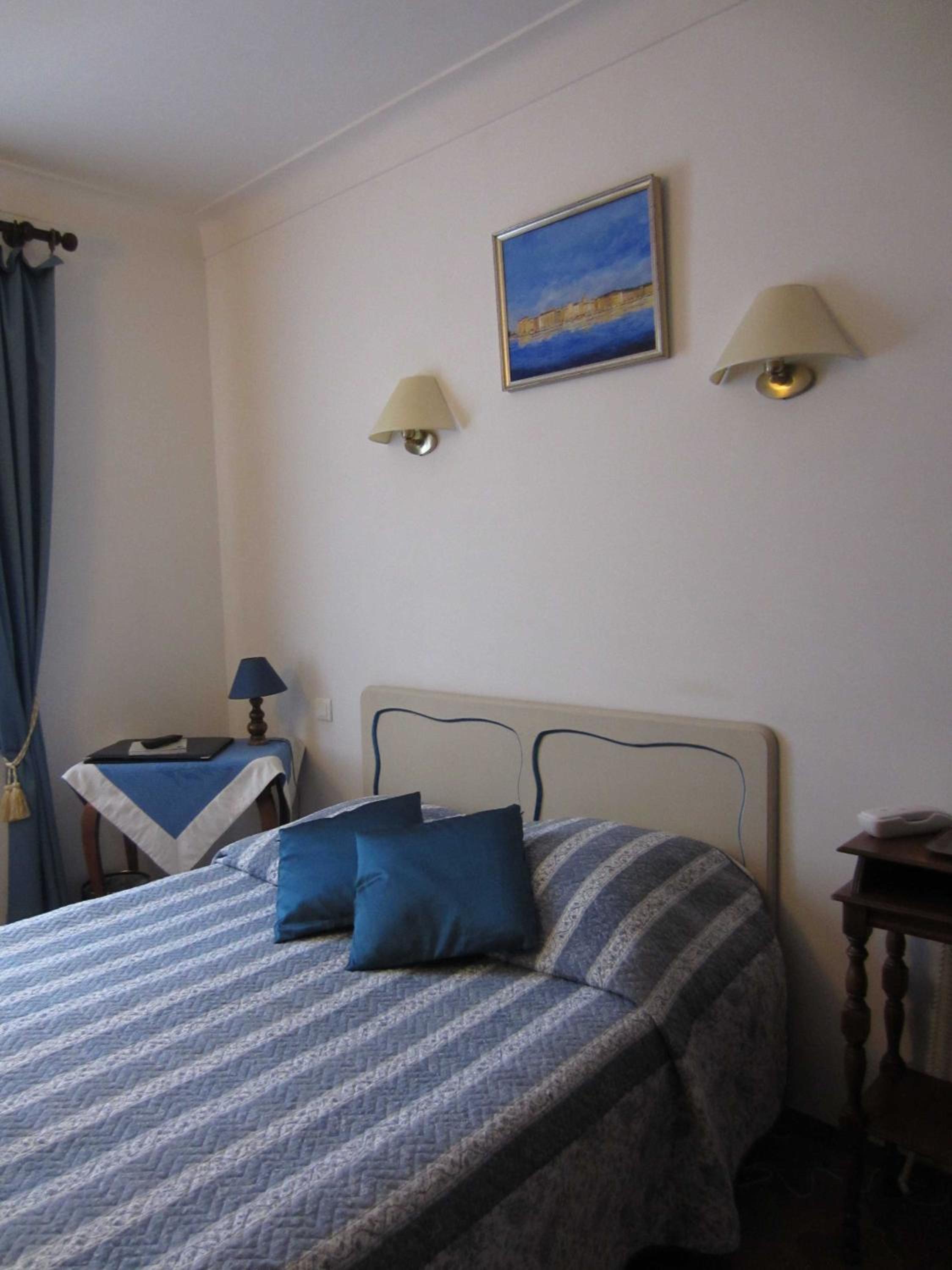 Comfort Double or Twin Room with Hill View photo 1