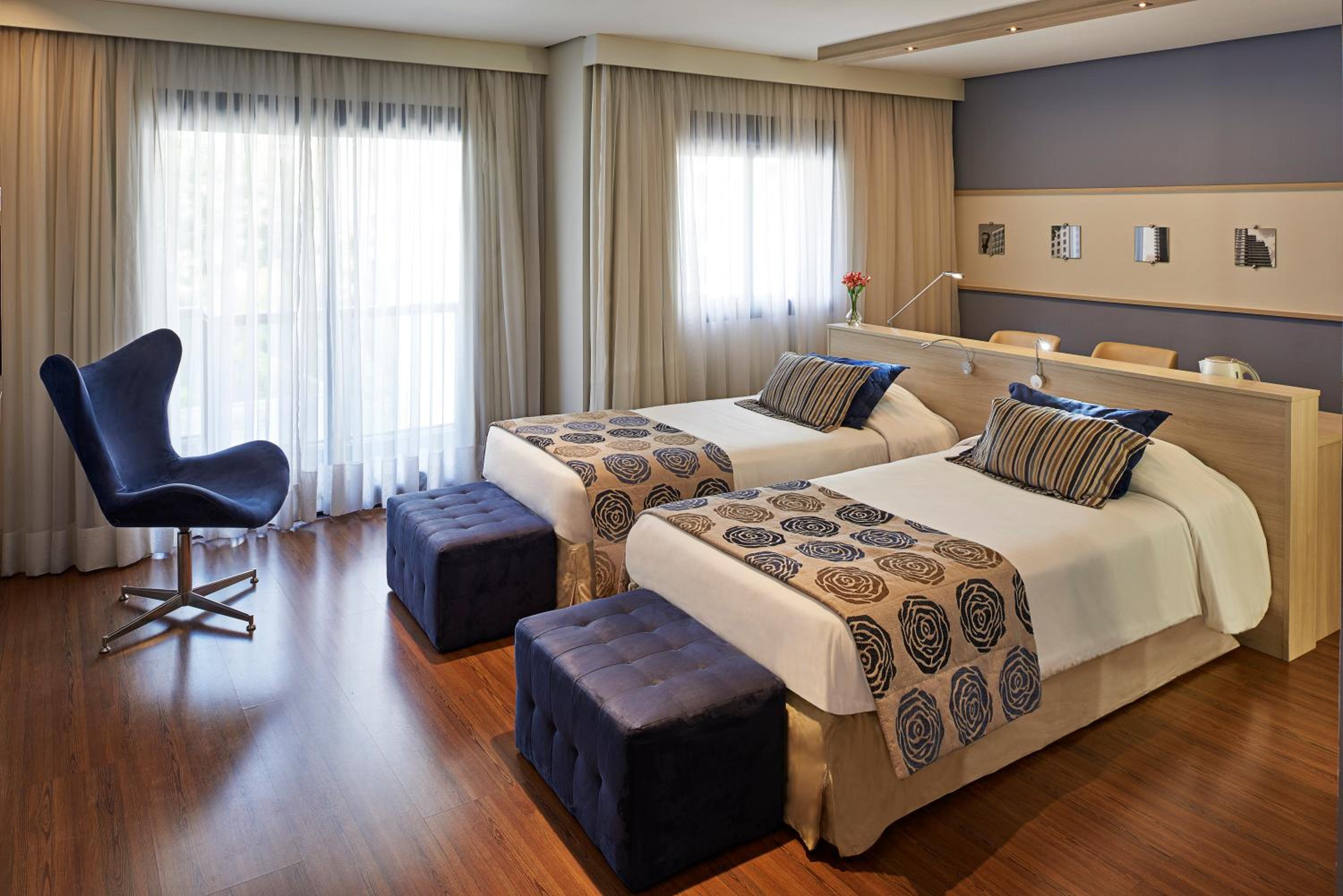 Standard Twin Room - Photo 8