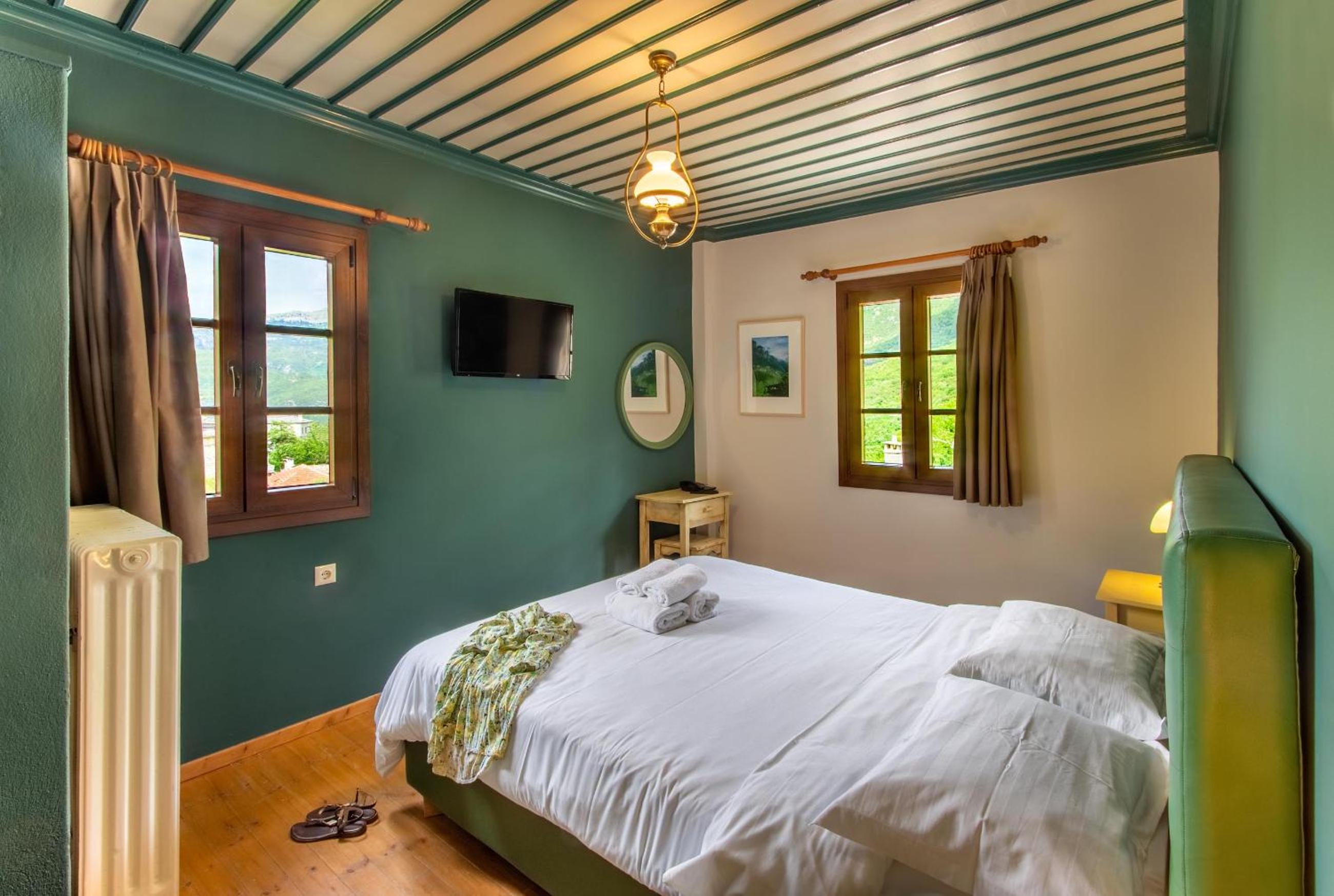 Small Double Room photo 2