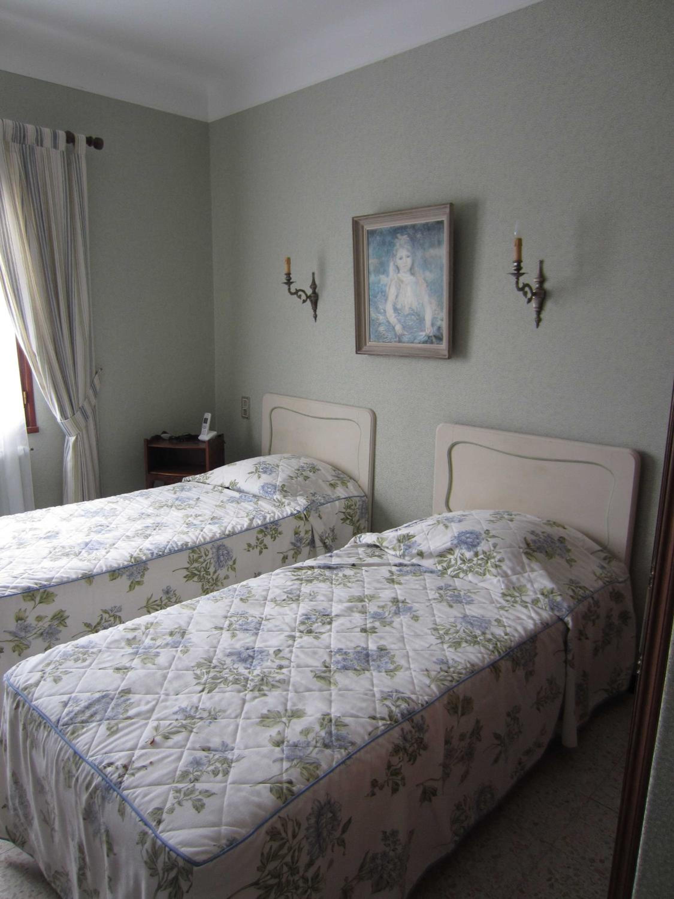 Comfort Double or Twin Room with Hill View photo 3